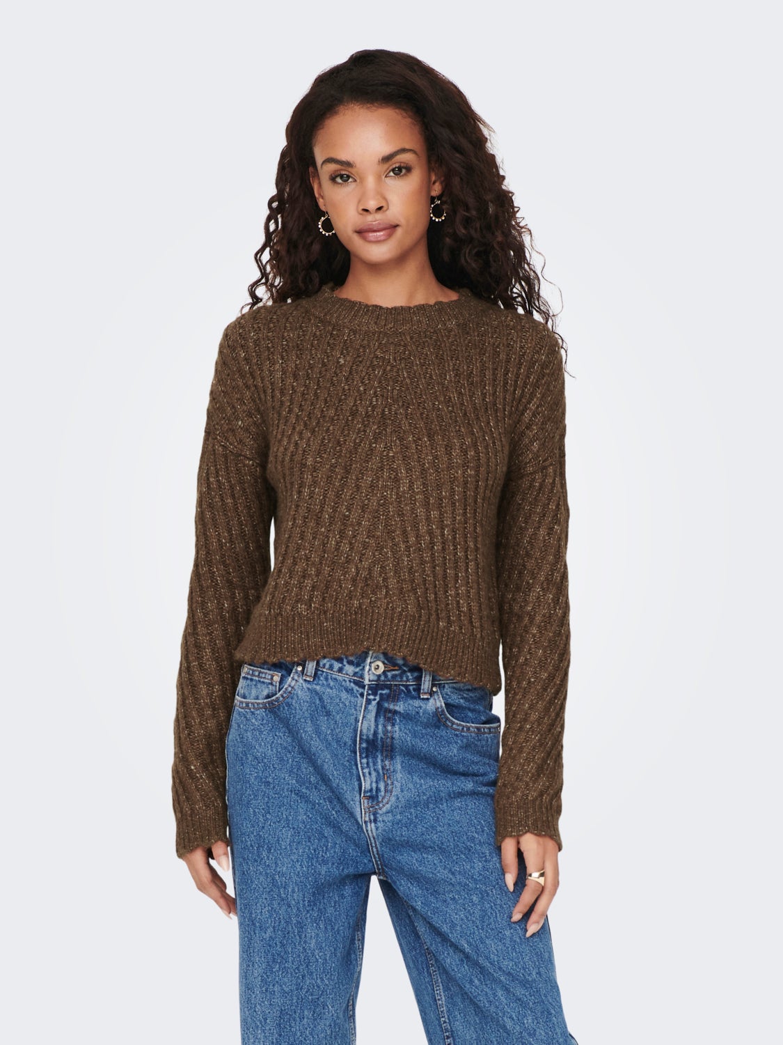O-neck knitted pullover