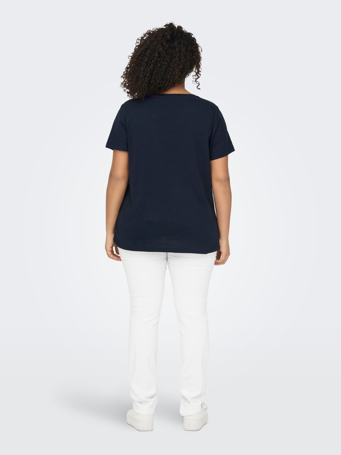 Curvy solid color t-shirt