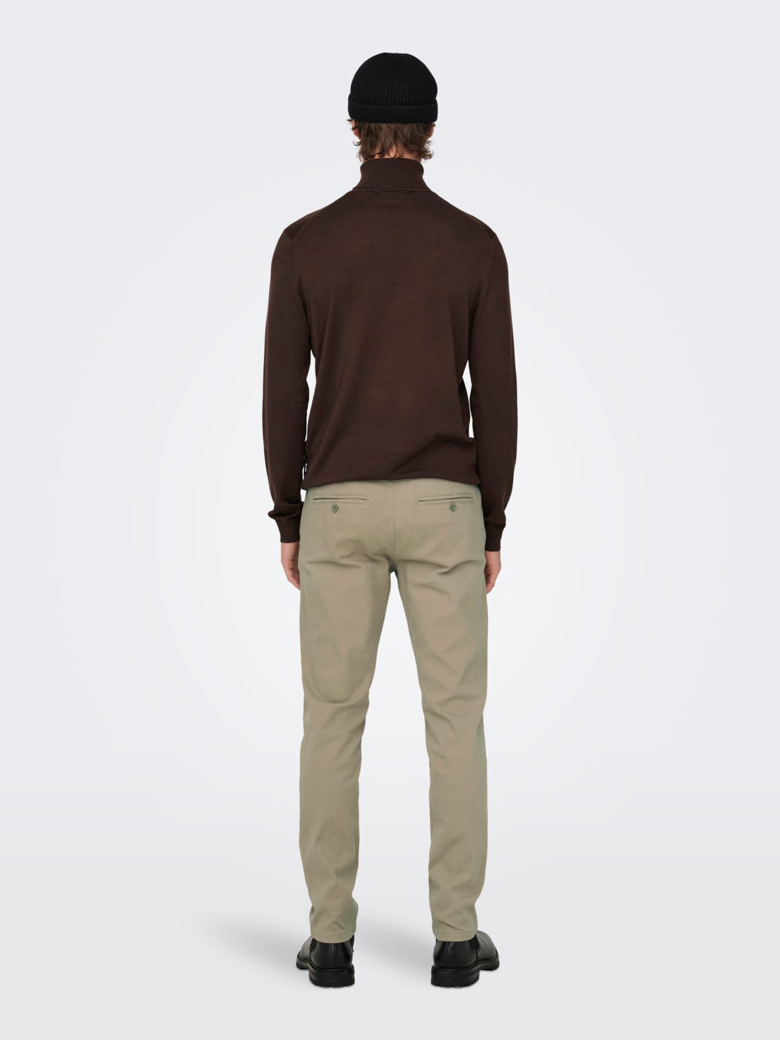 Classic chino trousers