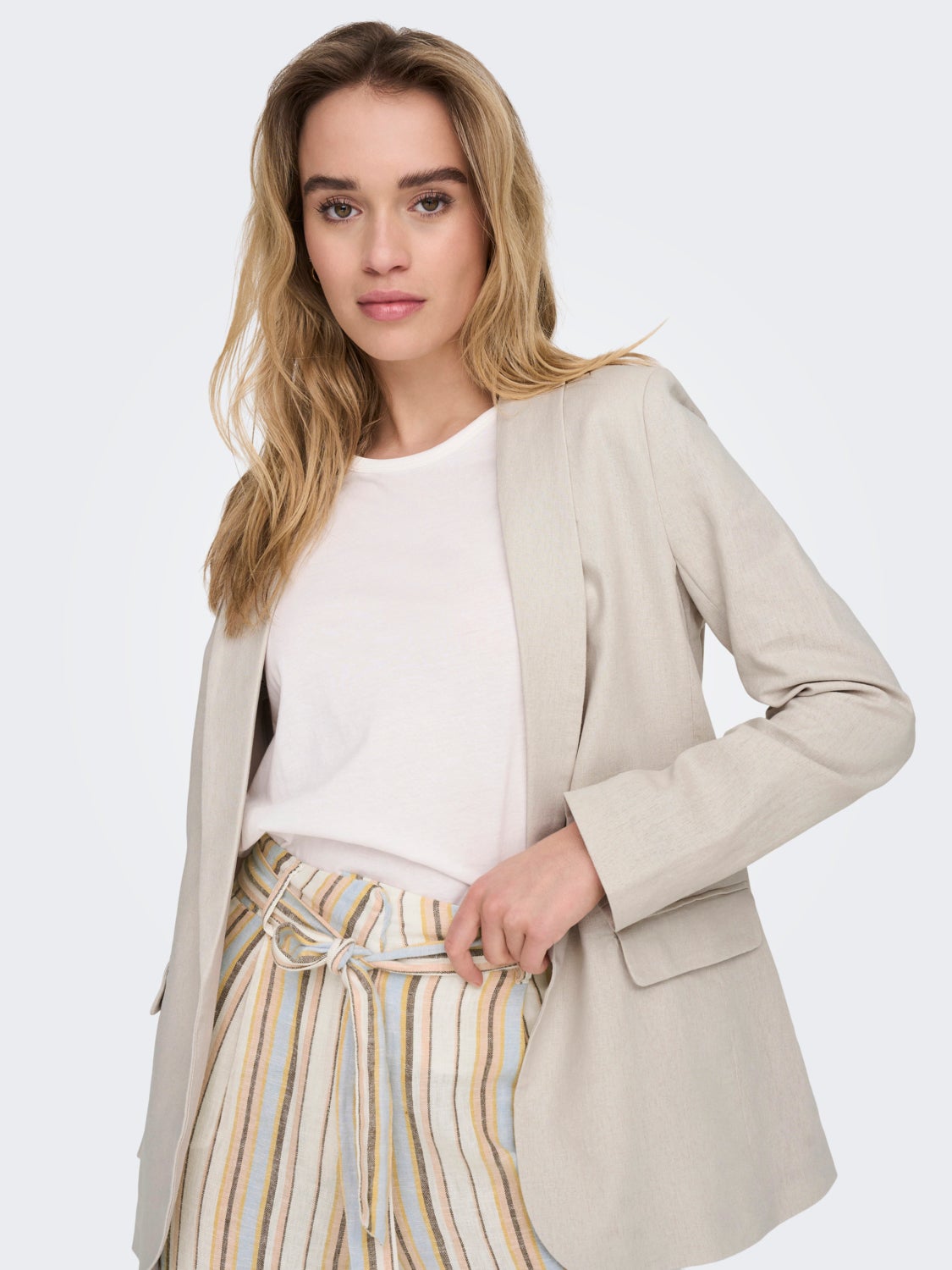 Loose fit open blazer