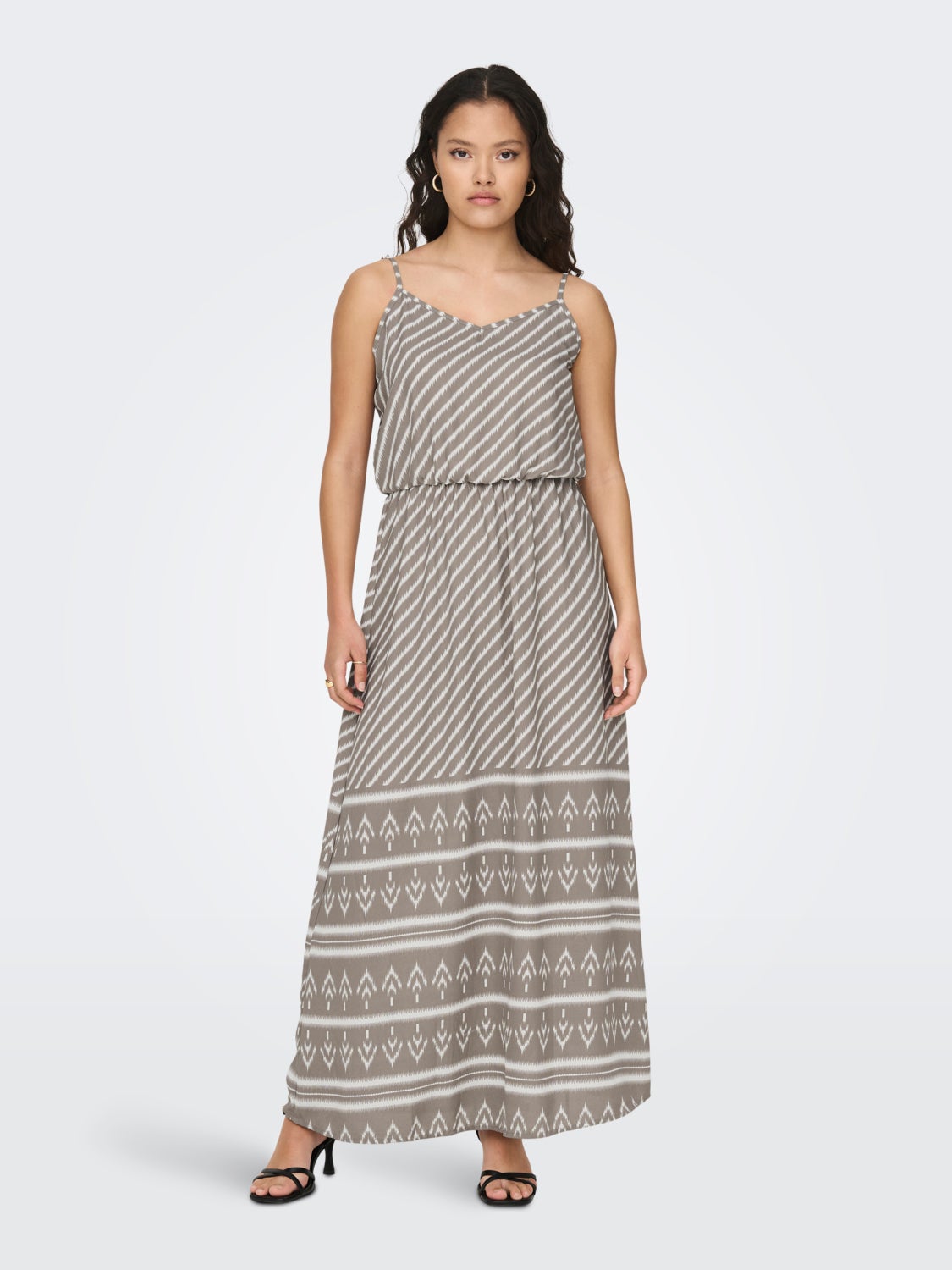 Maxi v-neck dress