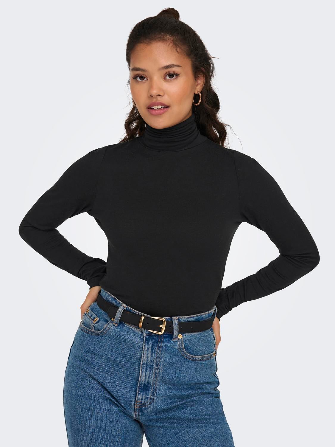 Basic top with roll neck