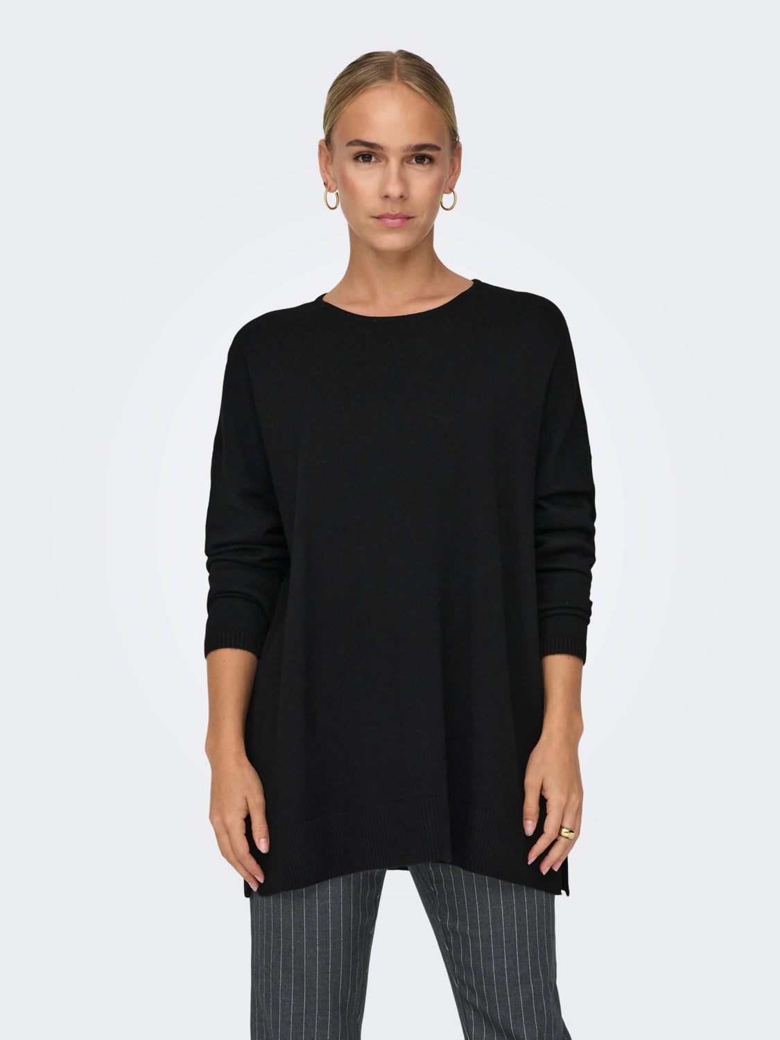 Knitted o-neck pullover