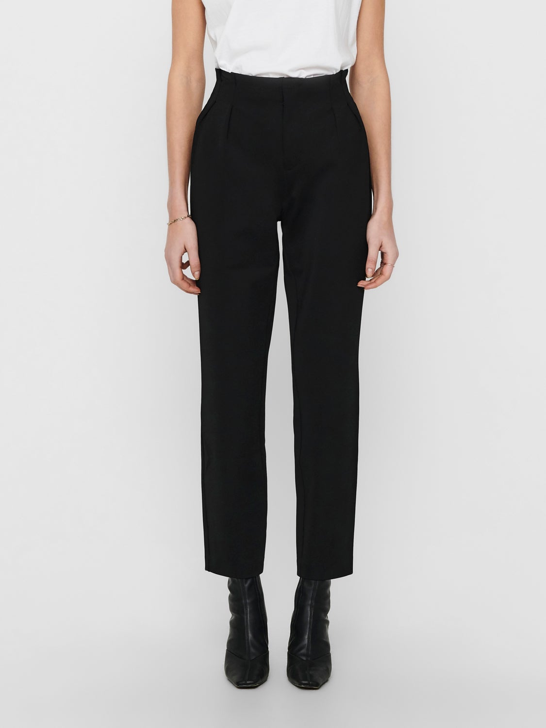 Solid colored Trousers