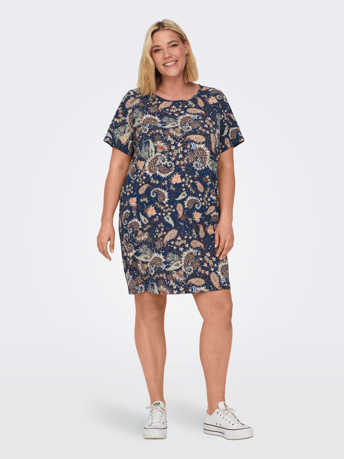 Curvy printed zip dress