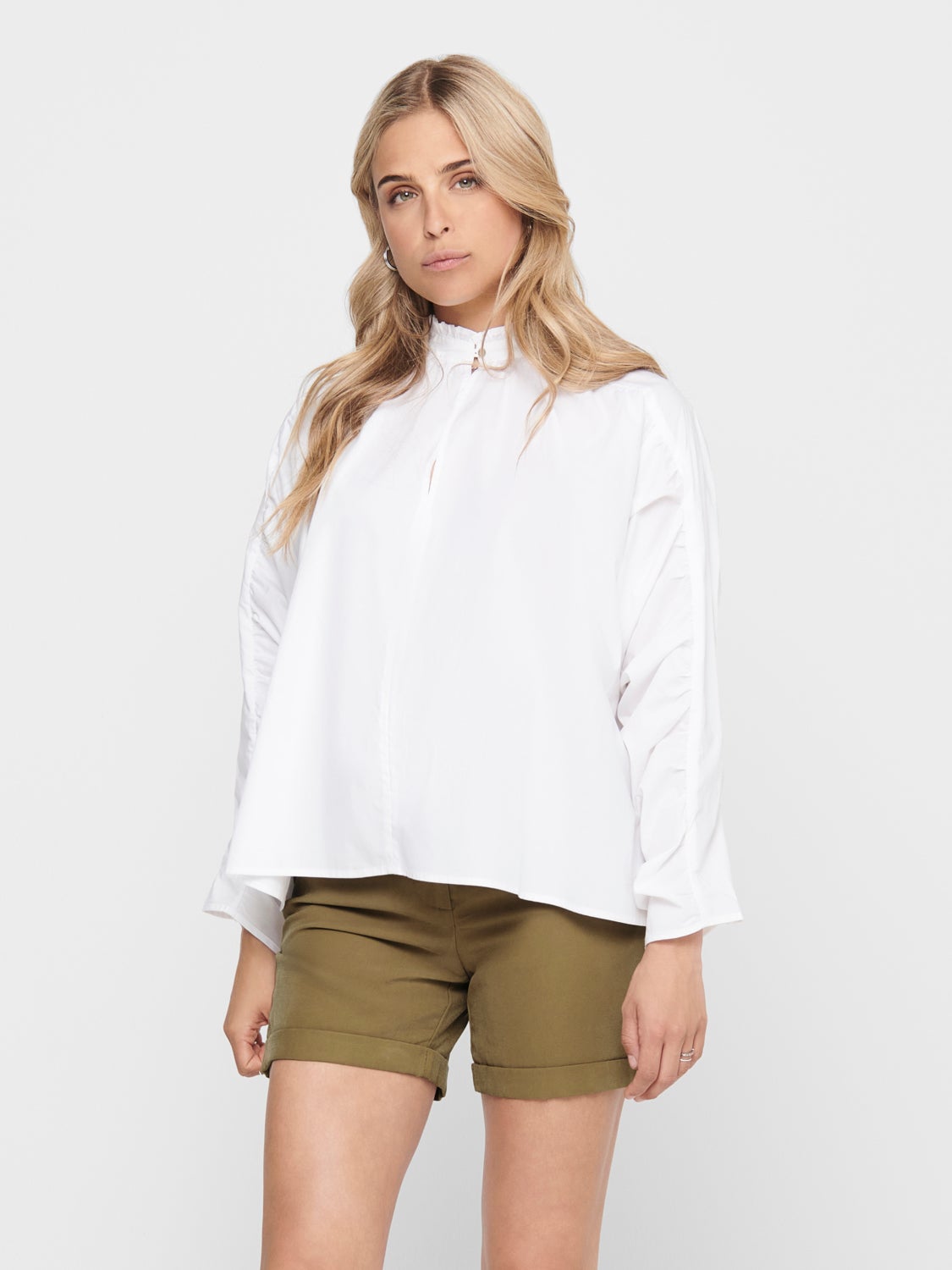 Detailed Long Sleeved Top