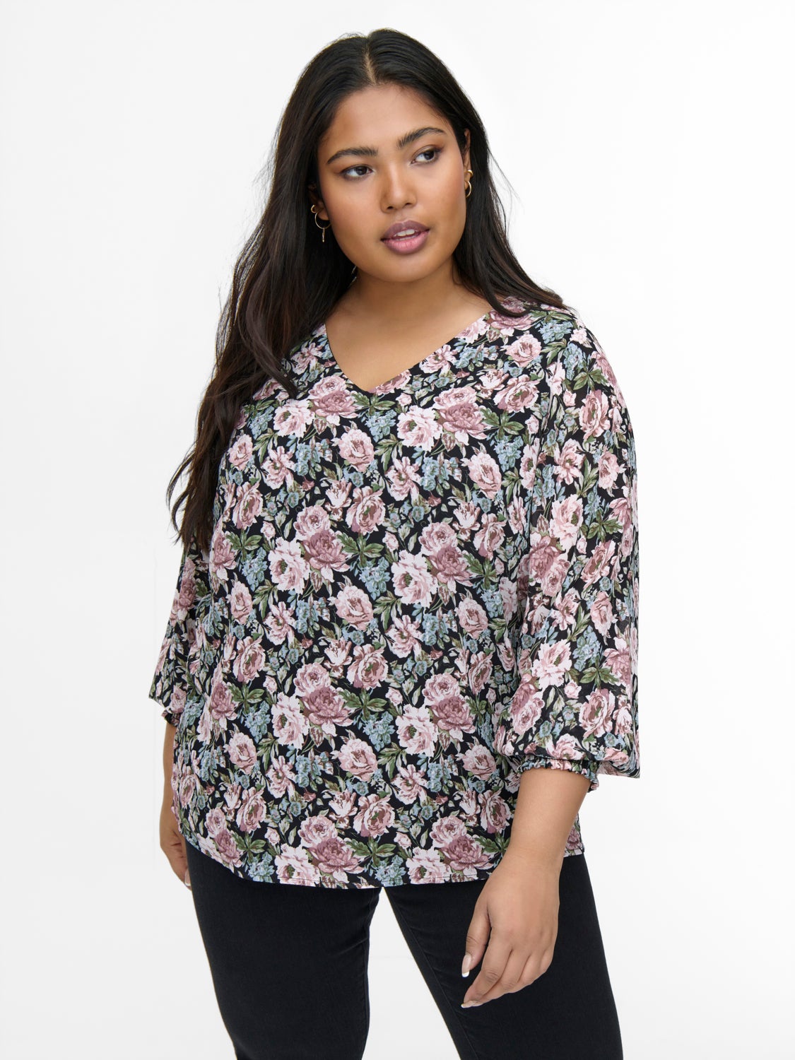 Curvy V-neck Long Sleeved Top