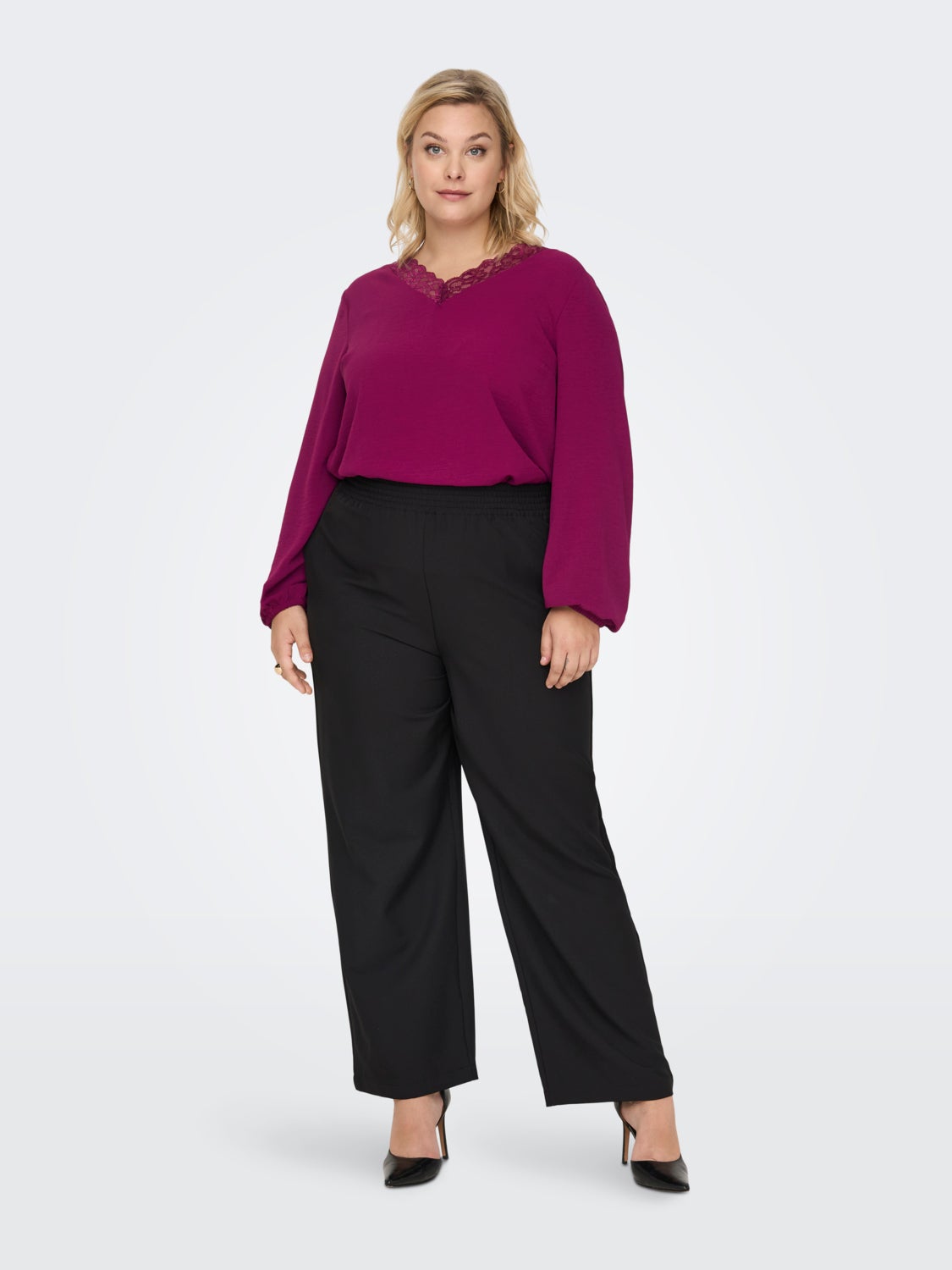 Curvy long sleeve top