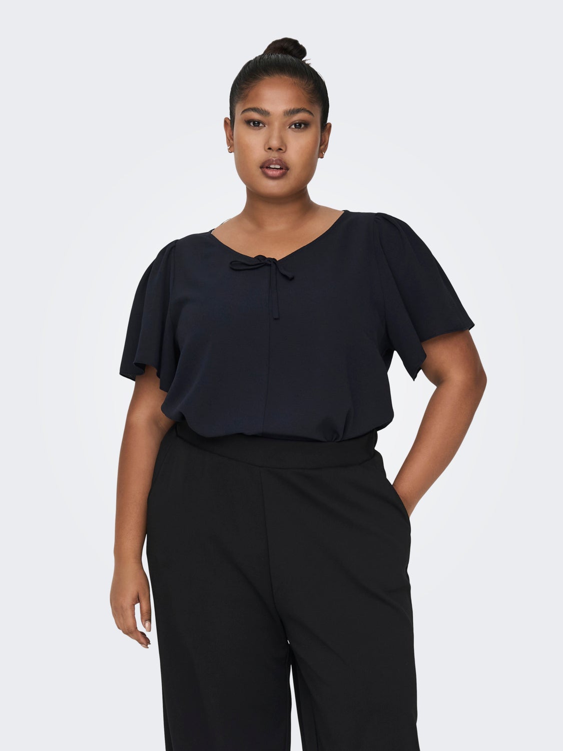 Curvy u-neck Top