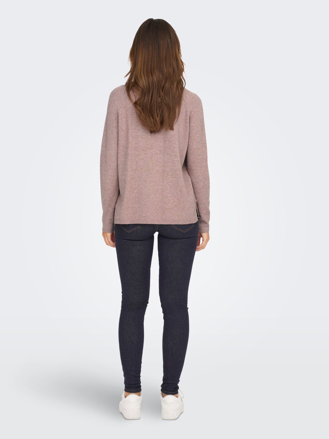 o-neck shirt with long sleeves