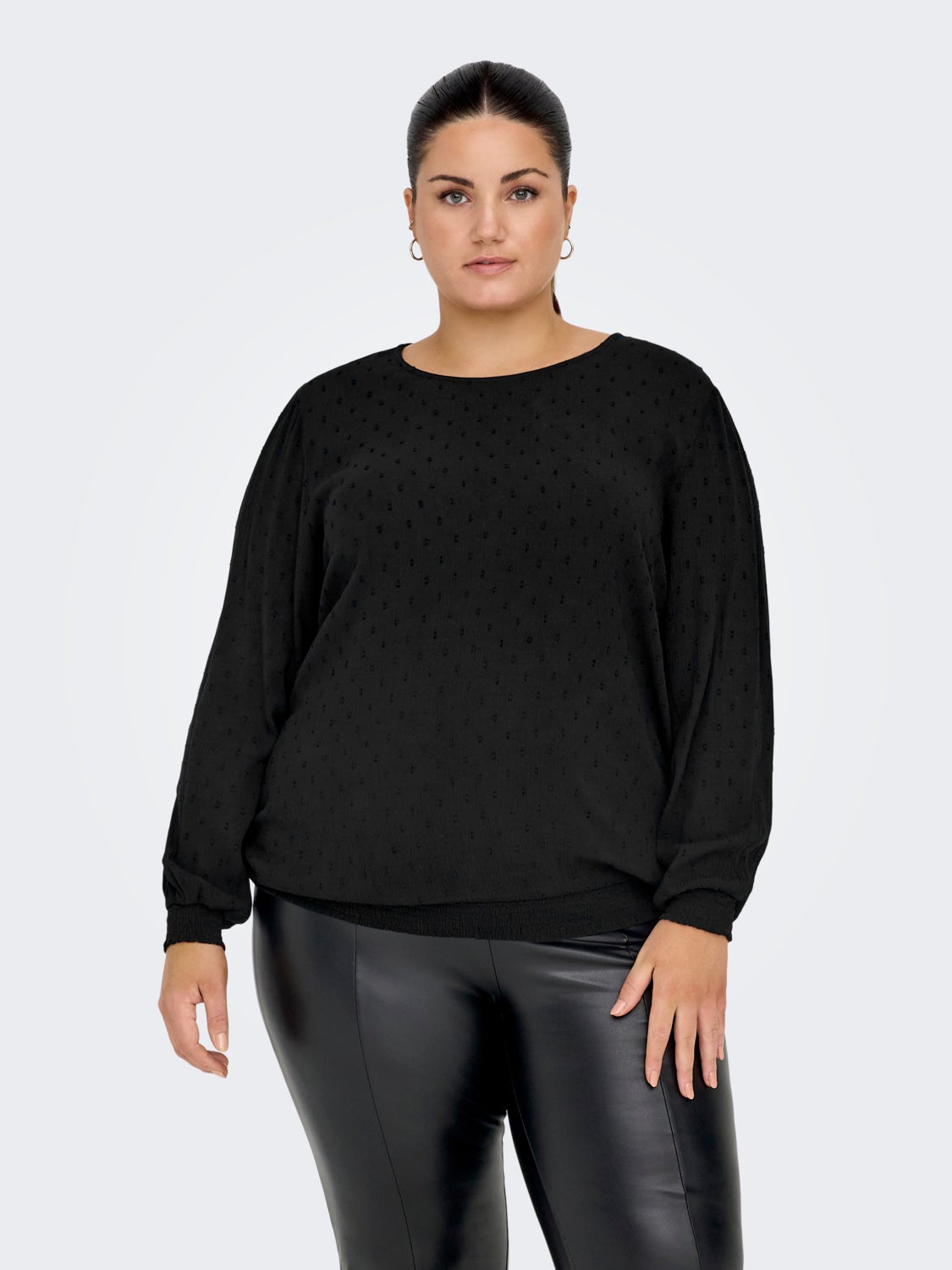 Curvy o-neck top