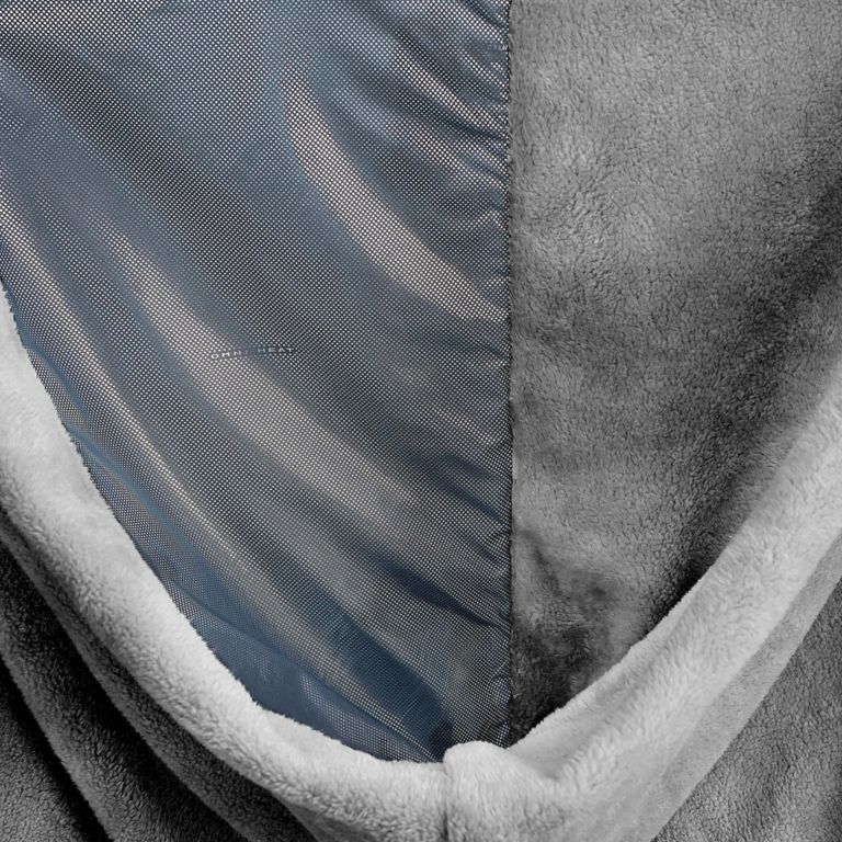 Columbi Plus Foote Thro Blanket