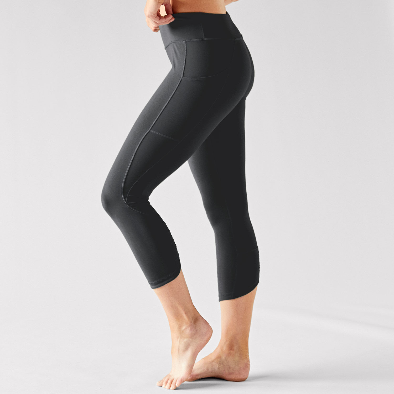Women's NoGA Armachillo Knit Capri Leggings