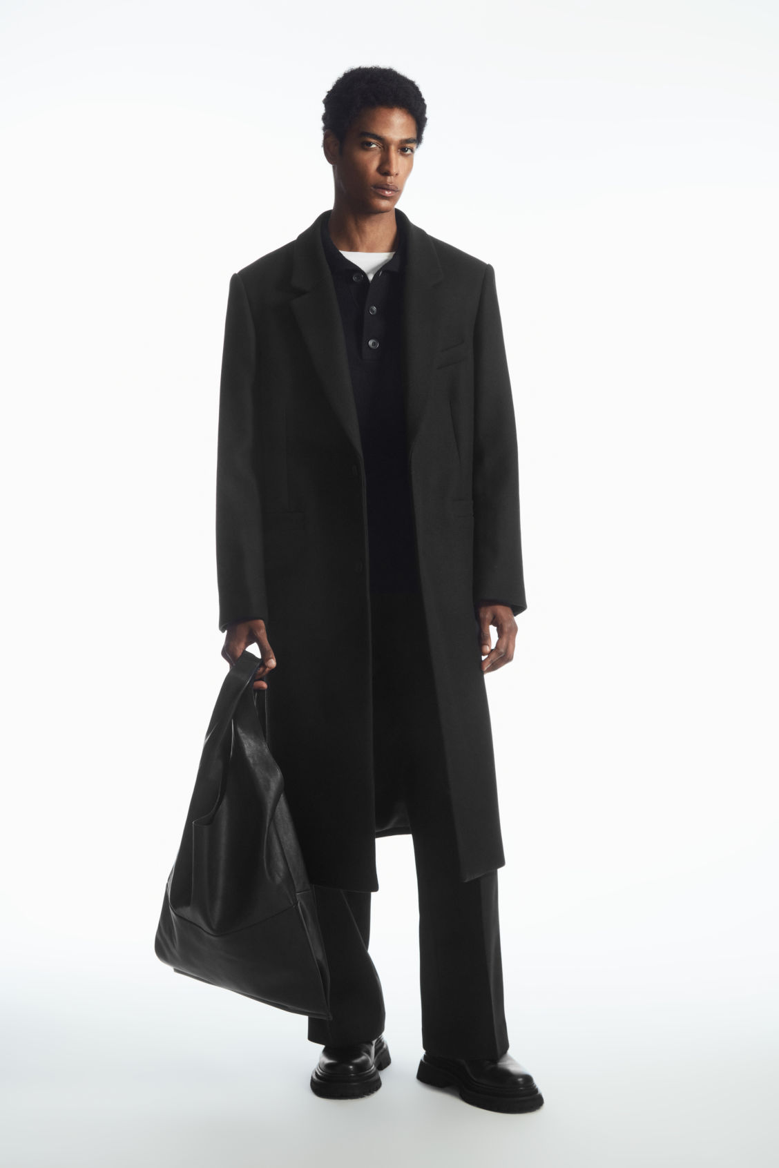 TAILORED WOOL OVERCOAT