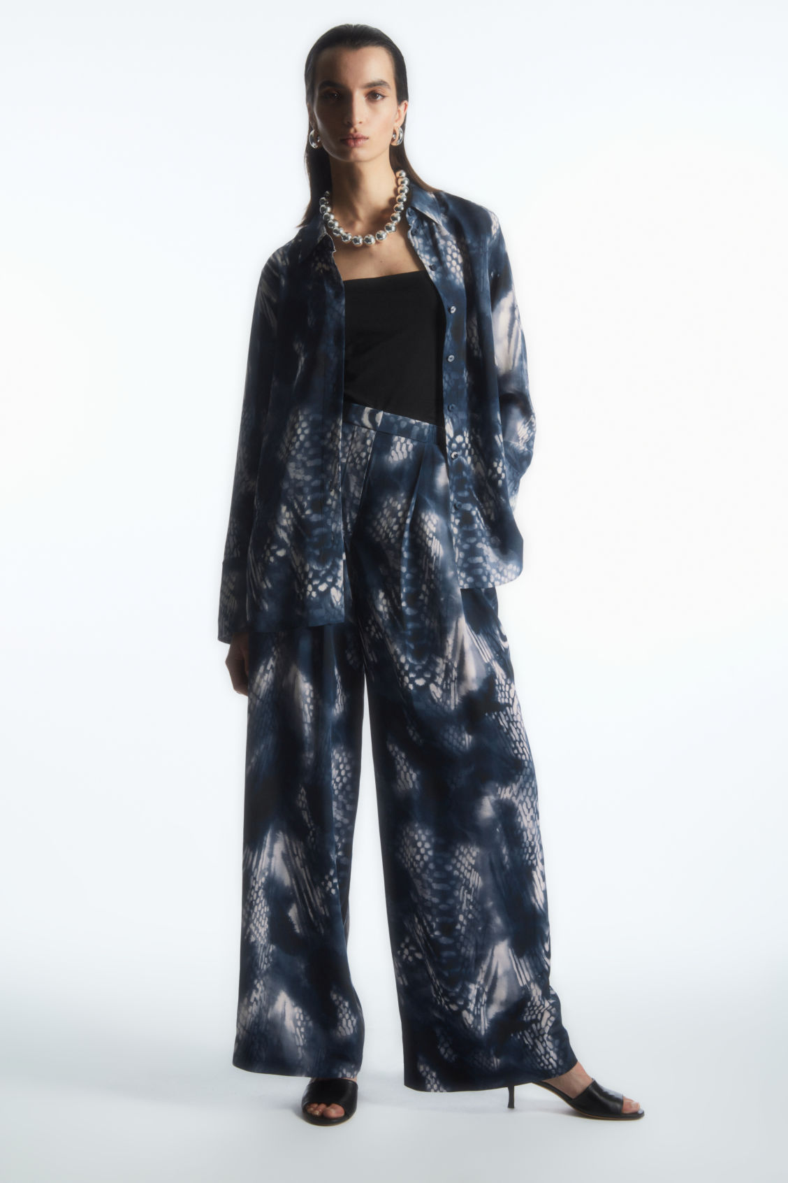 WIDE-LEG PRINTED SILK TROUSERS