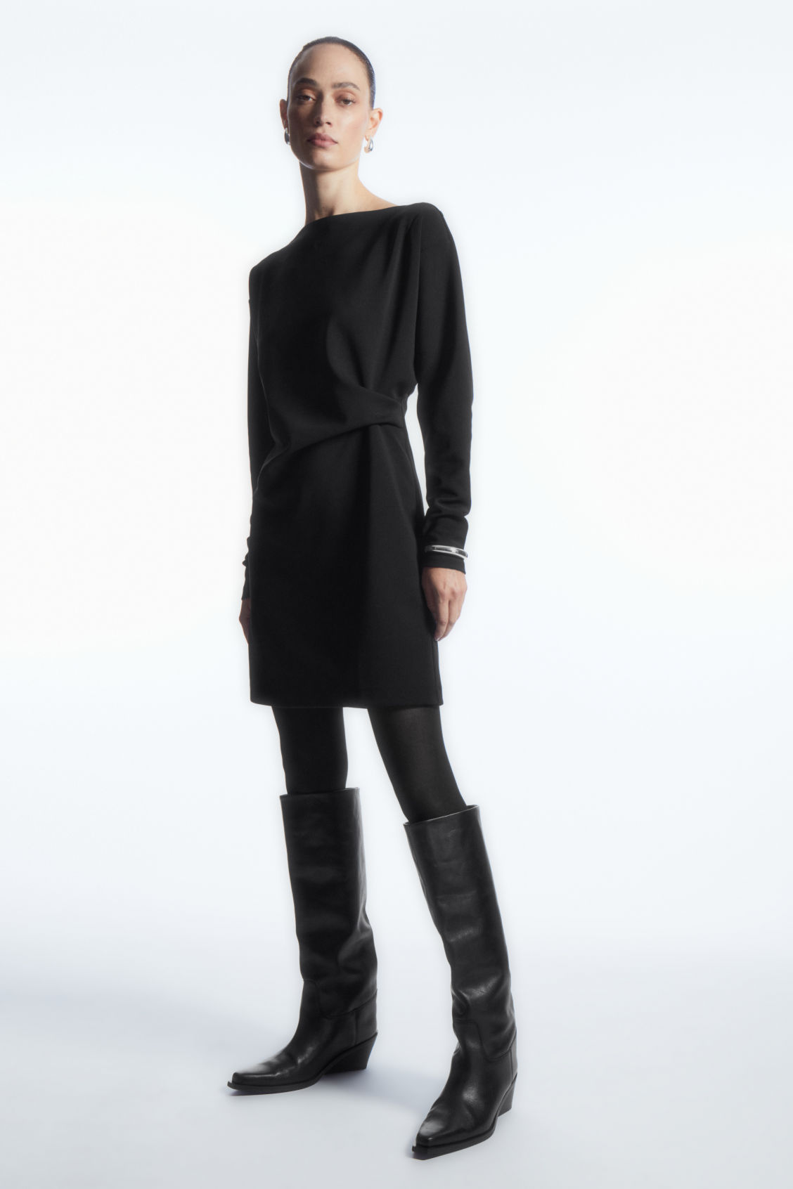 LONG-SLEEVED ASYMMETRIC MINI DRESS