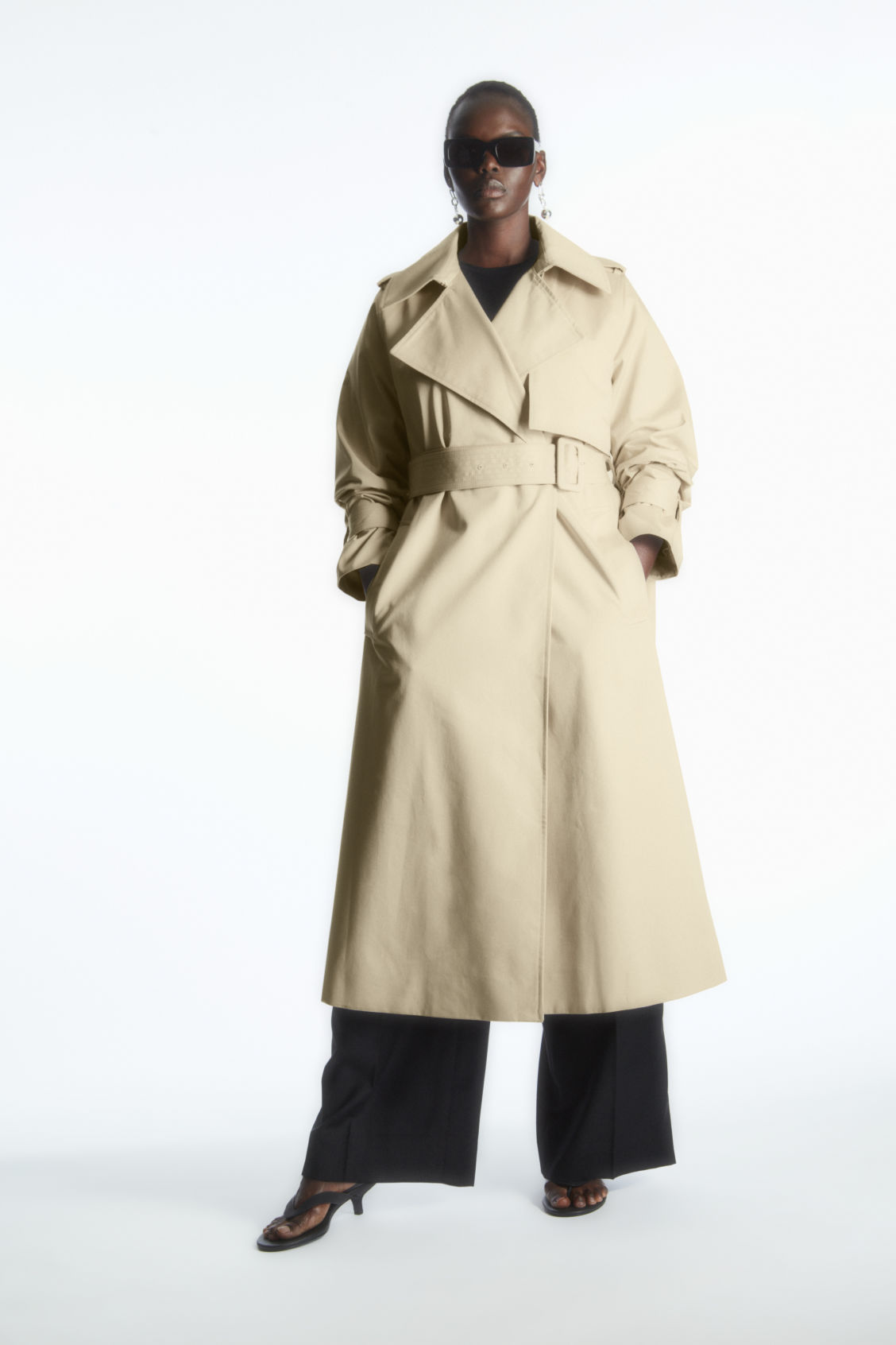 CLASSIC BELTED TRENCH COAT