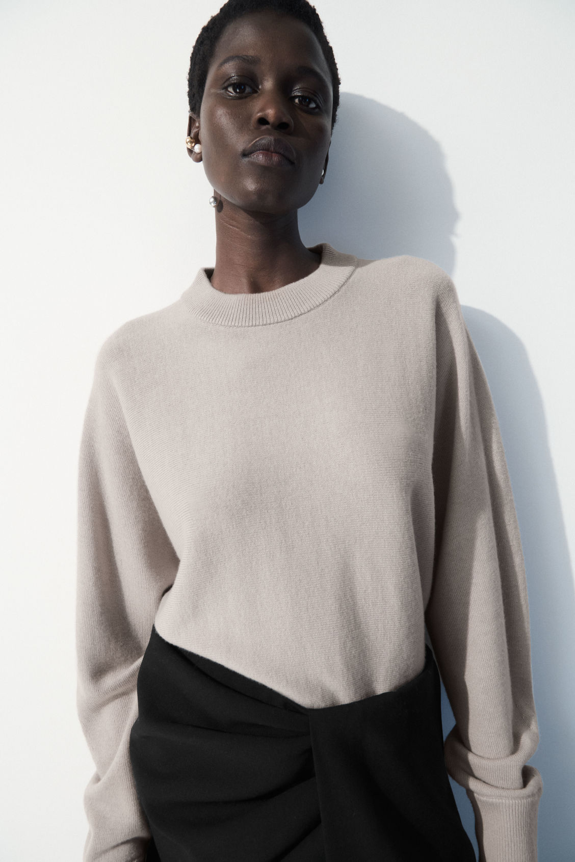 THE ESSENTIAL CASHMERE JUMPER