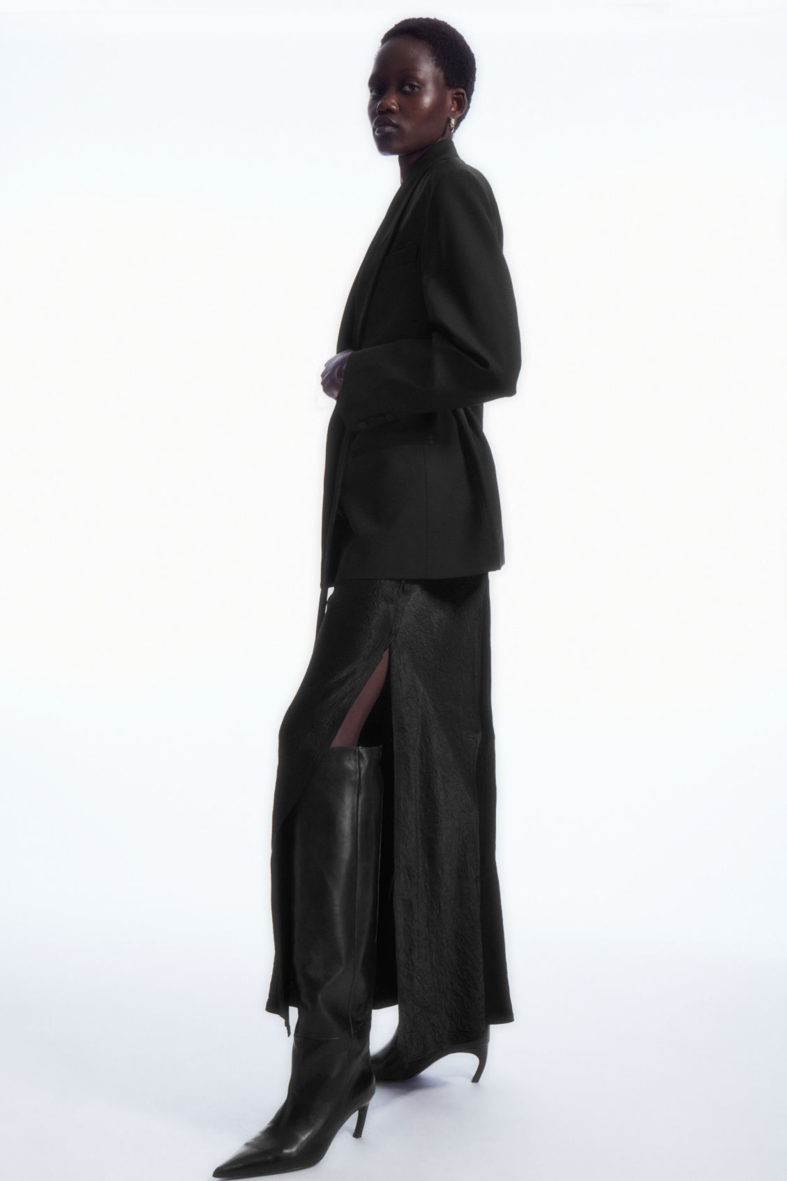 POINTED-TOE LEATHER KNEE-HIGH BOOTS