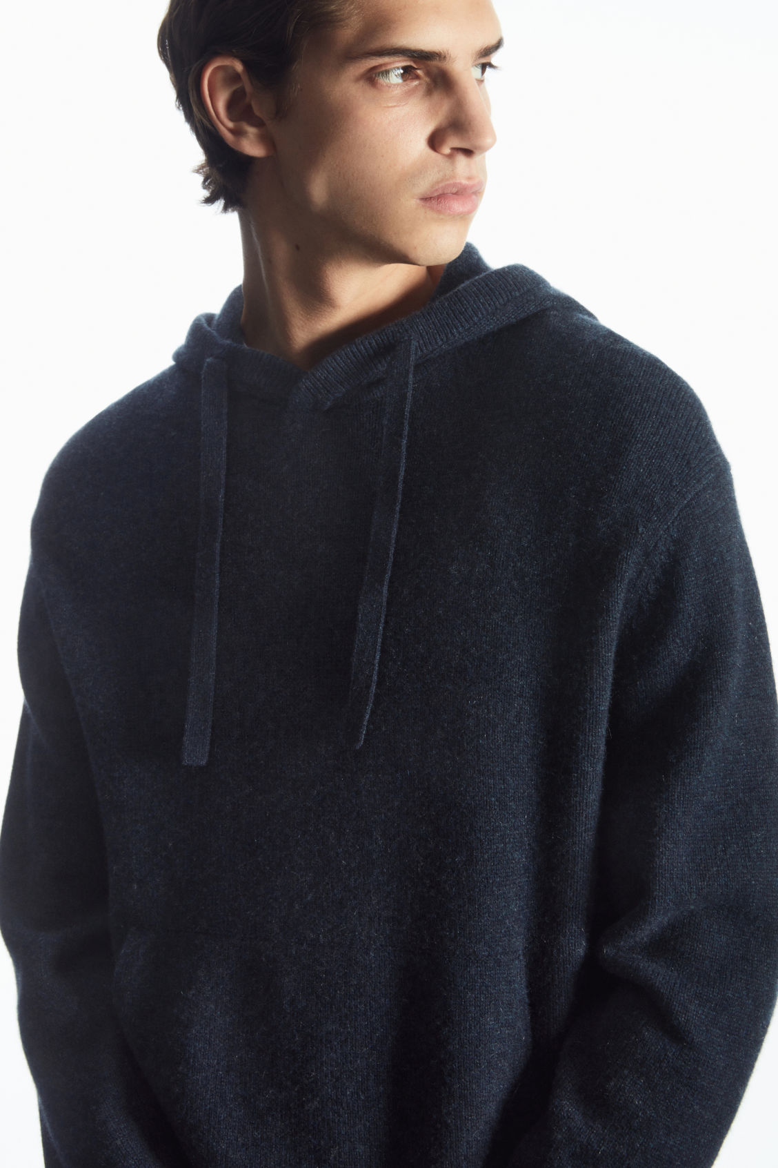 RELAXED-FIT PURE CASHMERE HOODIE
