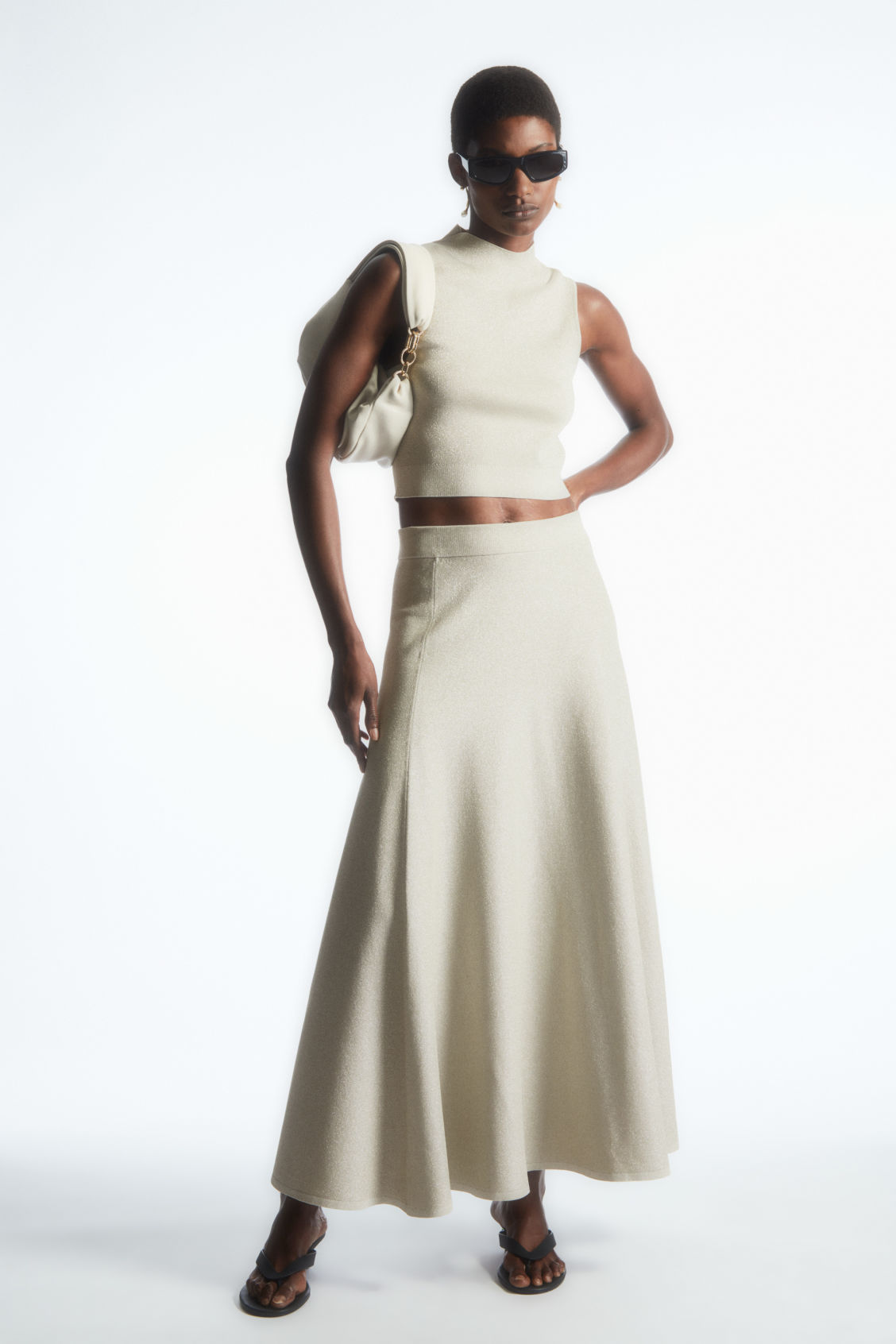 FLARED KNITTED SKIRT