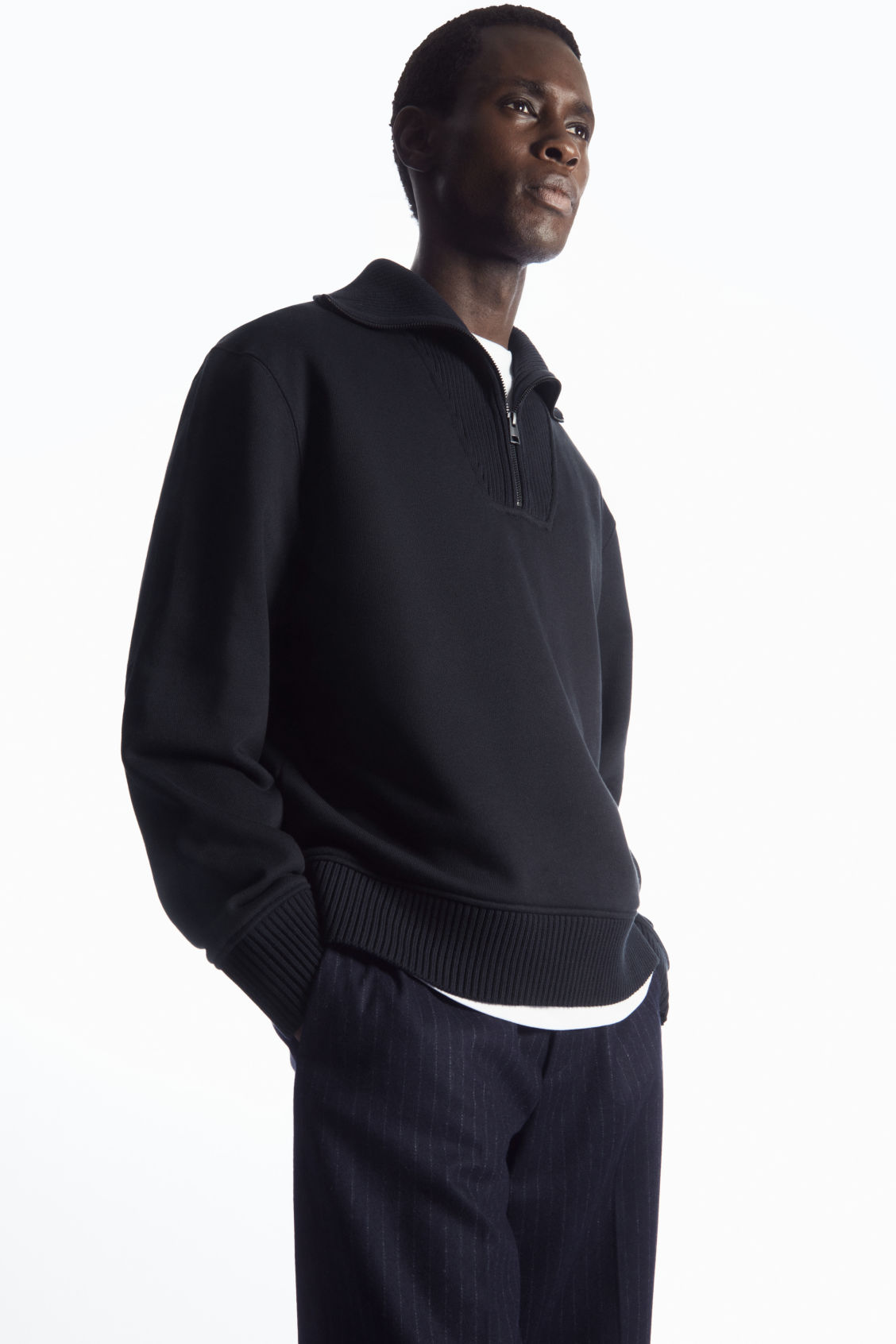 FUNNEL-NECK HALF-ZIP SWEATSHIRT