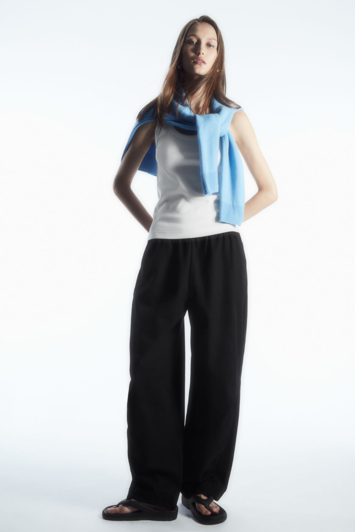 ELASTICATED BARREL-LEG TROUSERS