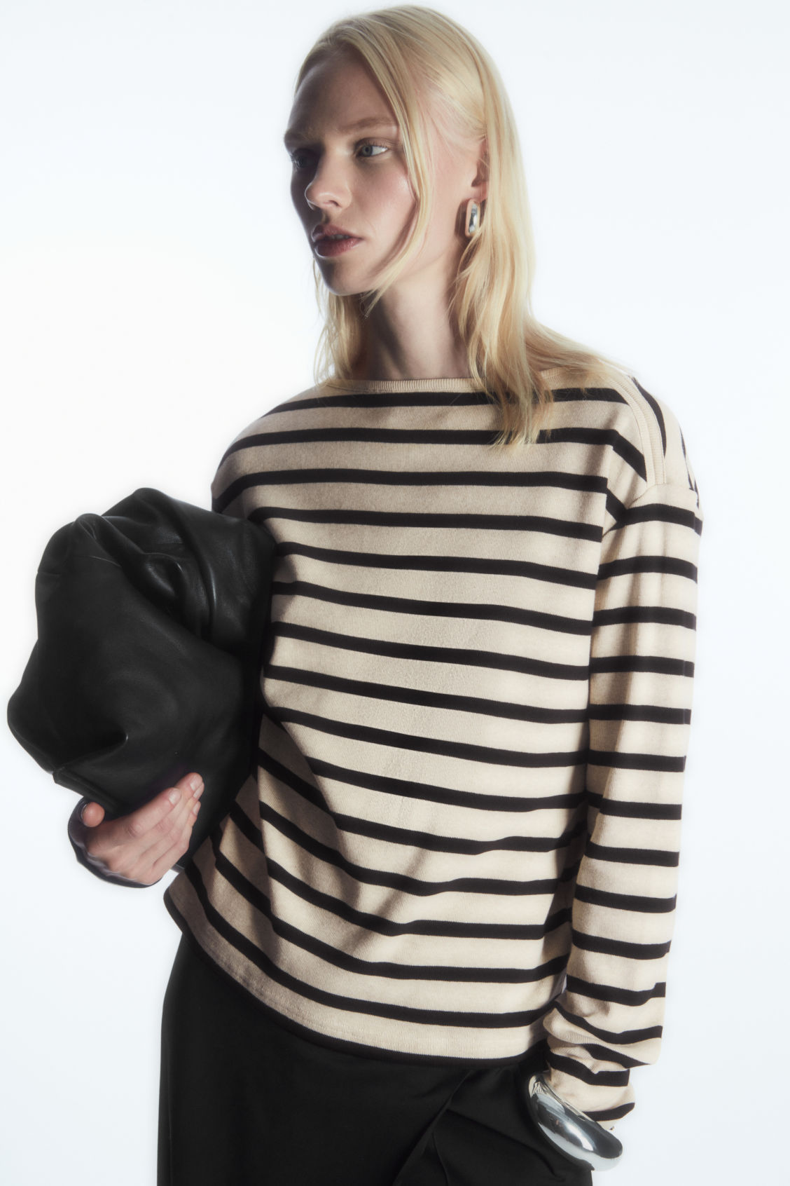 STRIPED BOAT-NECK LONG-SLEEVED TOP