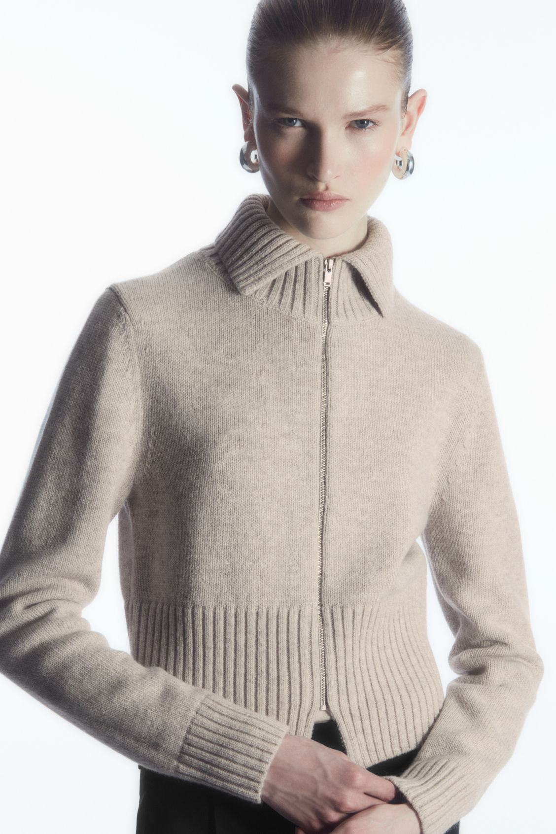 CROPPED WOOL ZIP-UP CARDIGAN