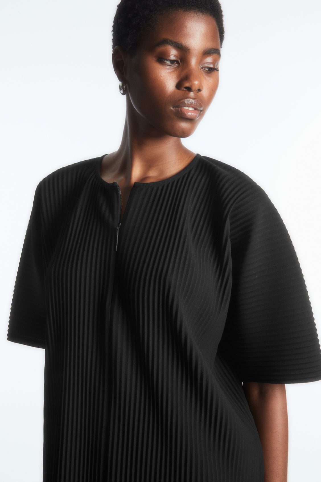PLEATED HALF-ZIP TOP