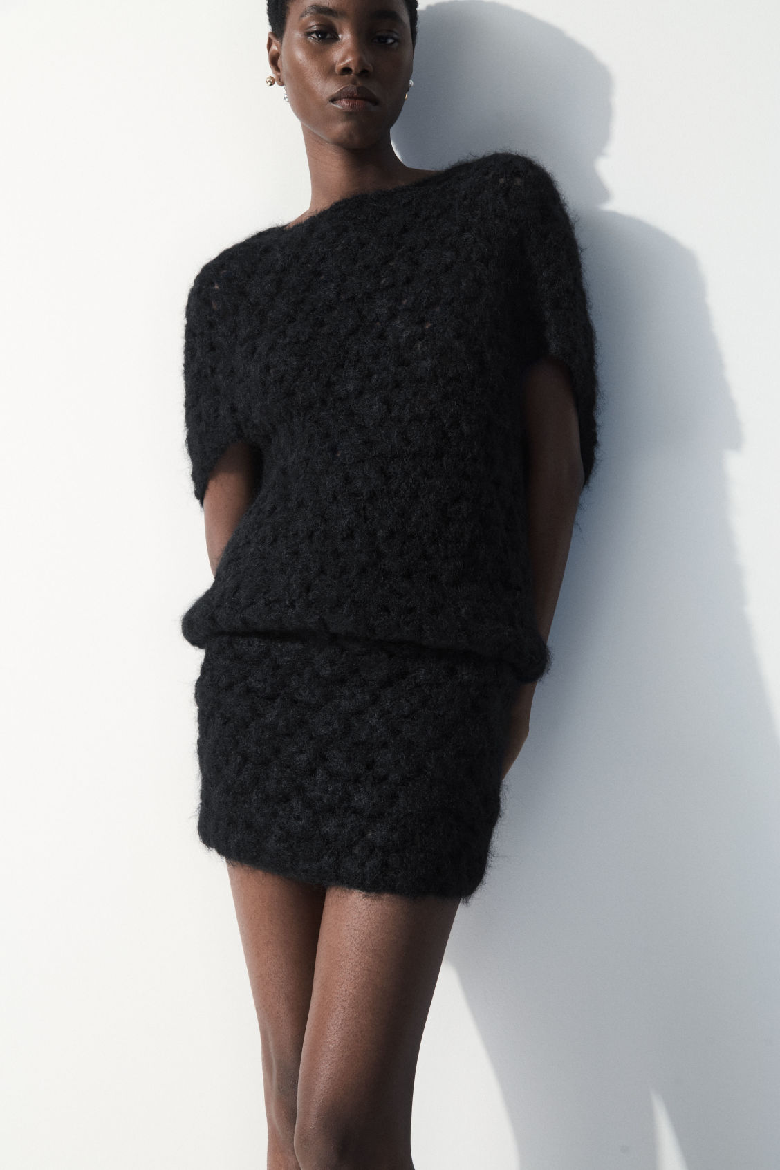 THE CROCHET-KNIT MINI SKIRT