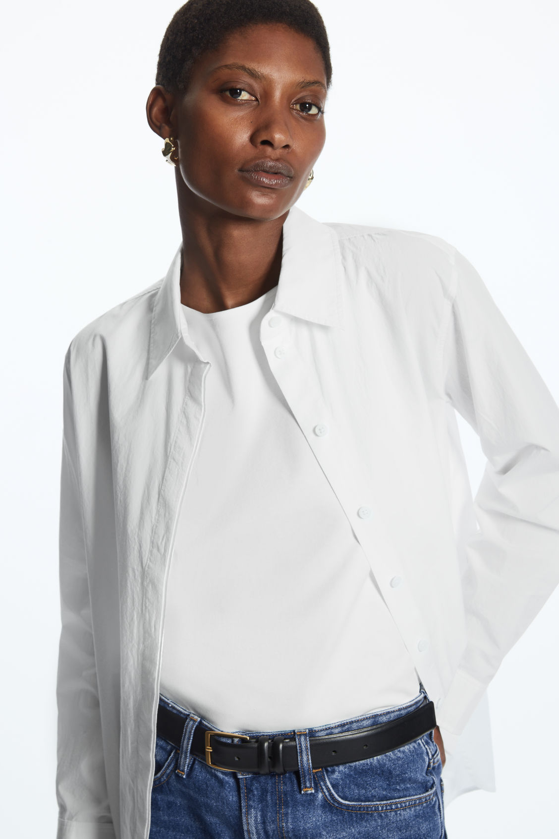 MINIMAL CONCEALED-PLACKET SHIRT