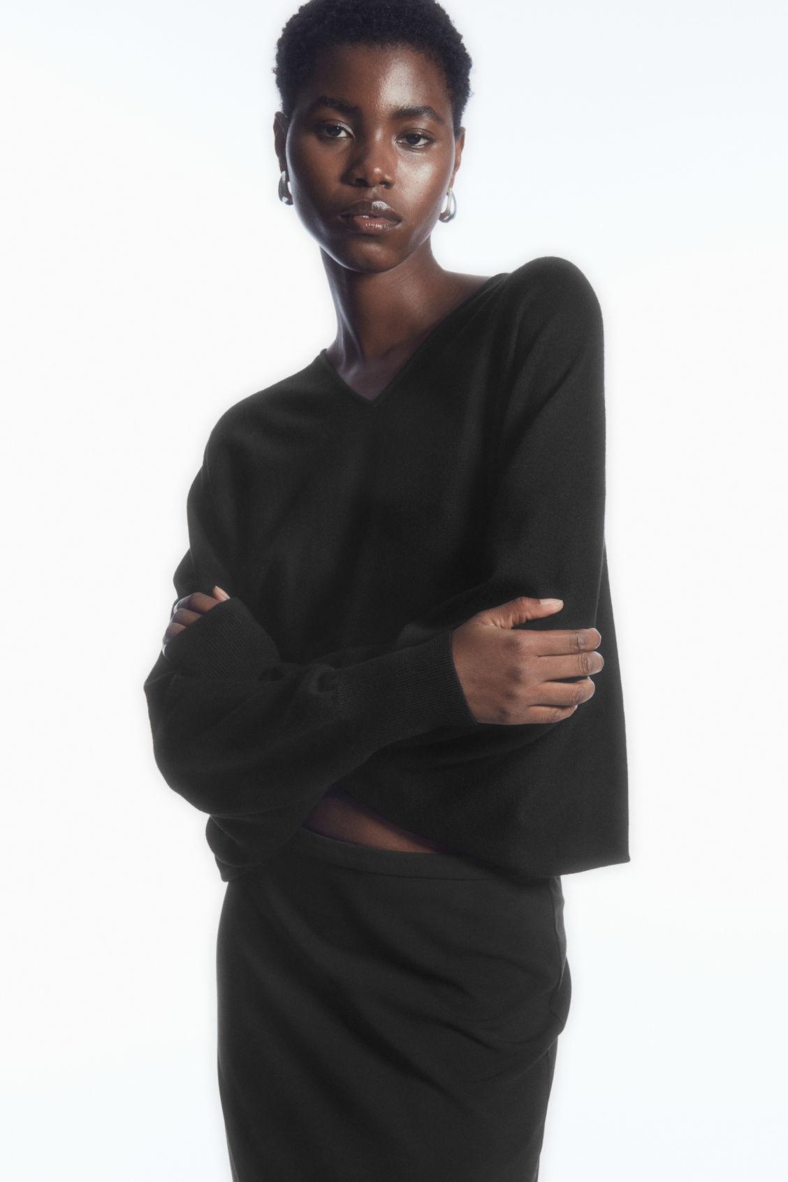 V-NECK MERINO WOOL BATWING JUMPER