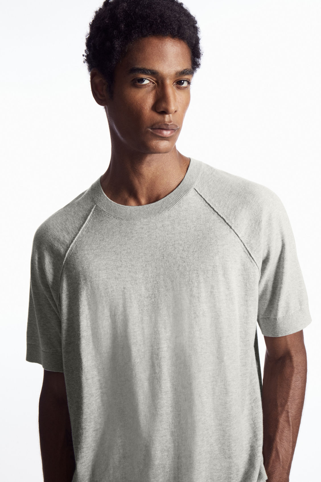 KNITTED CASHMERE-BLEND T-SHIRT
