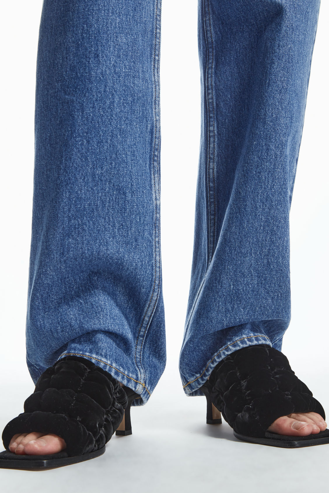 QUILTED VELVET MULES