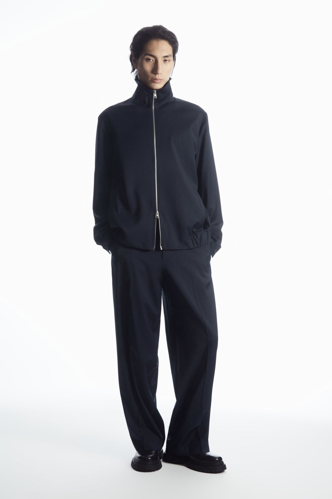 LIGHTWEIGHT WOOL JACKET