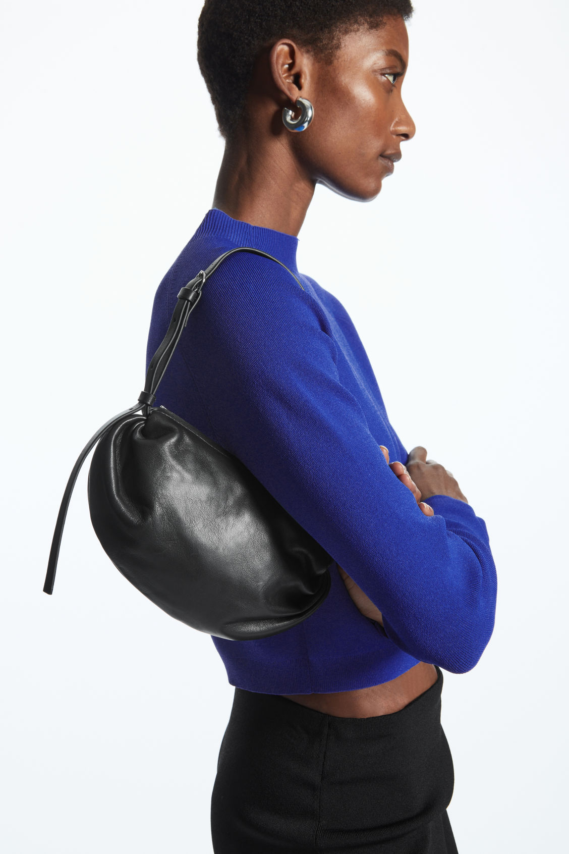 GATHERED SHOULDER BAG - LEATHER