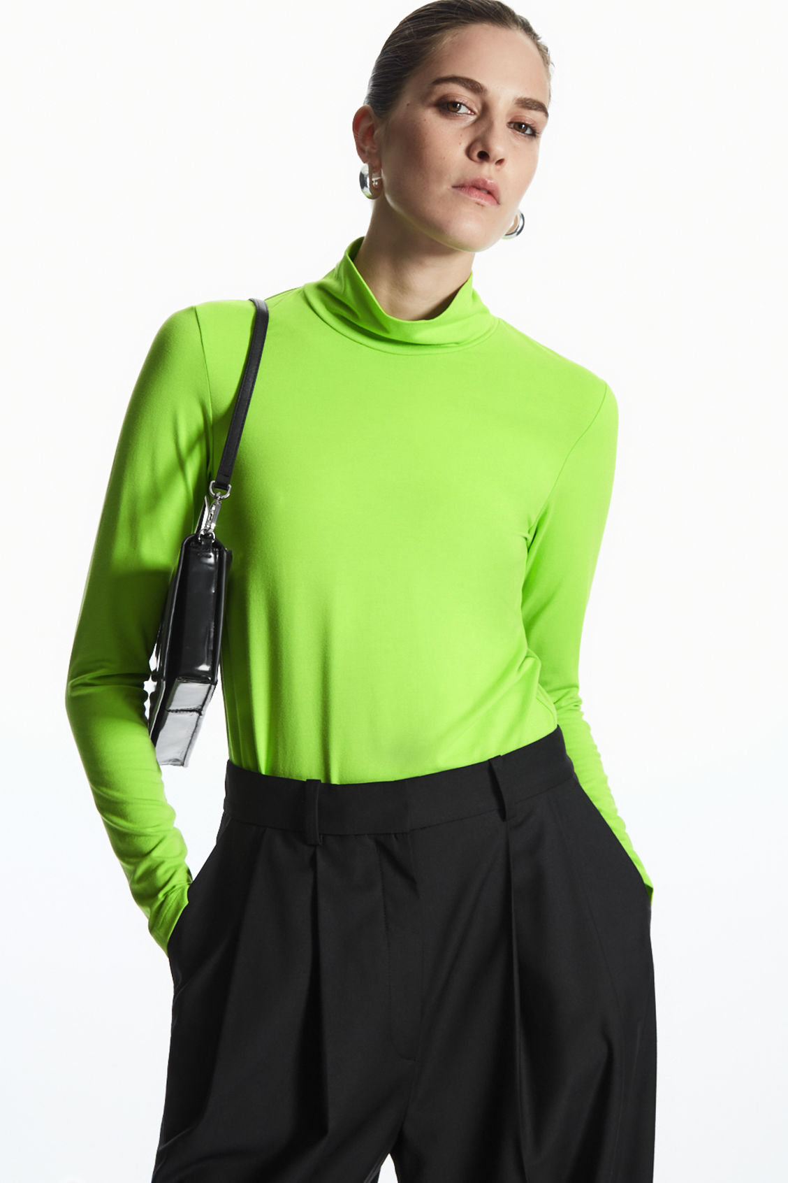 LONG-SLEEVED ROLL-NECK JERSEY TOP