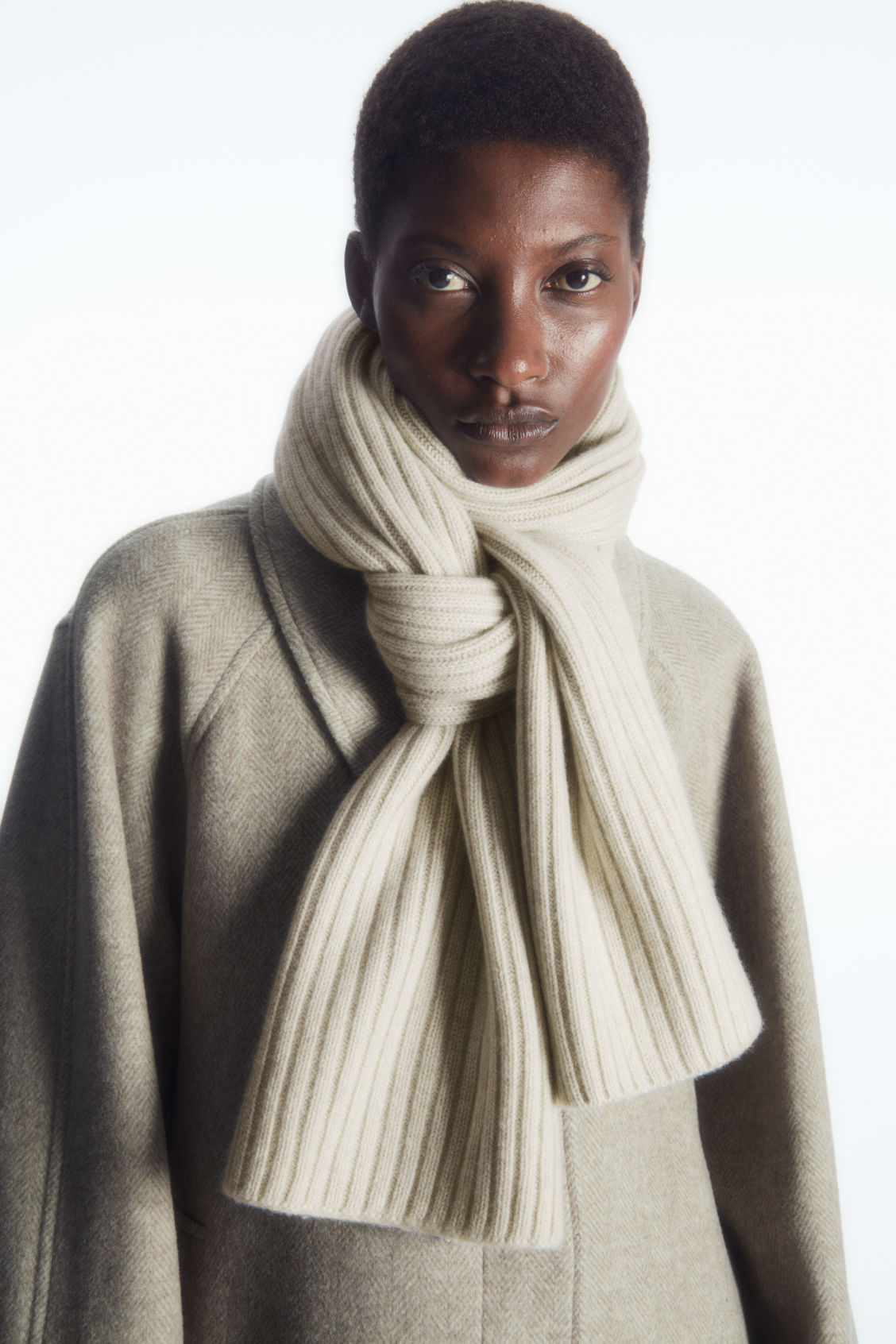 CHUNKY RIBBED PURE CASHMERE SCARF