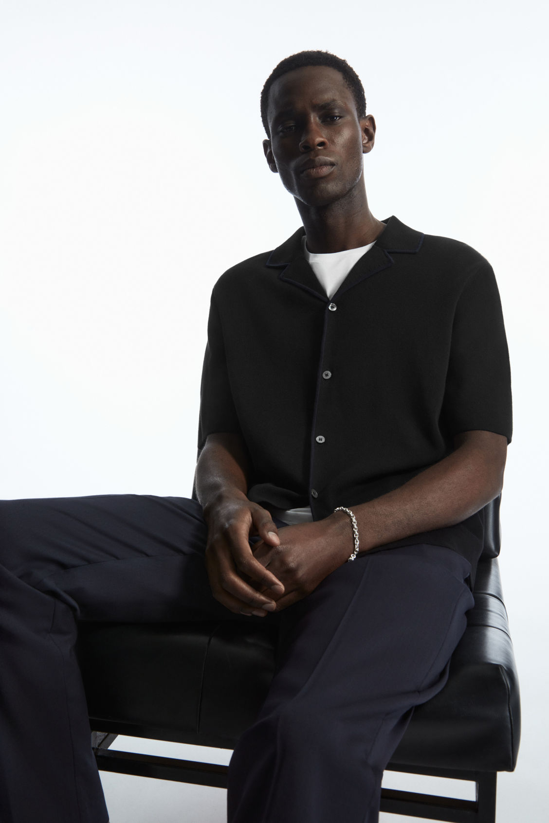 MINIMAL KNITTED SHIRT