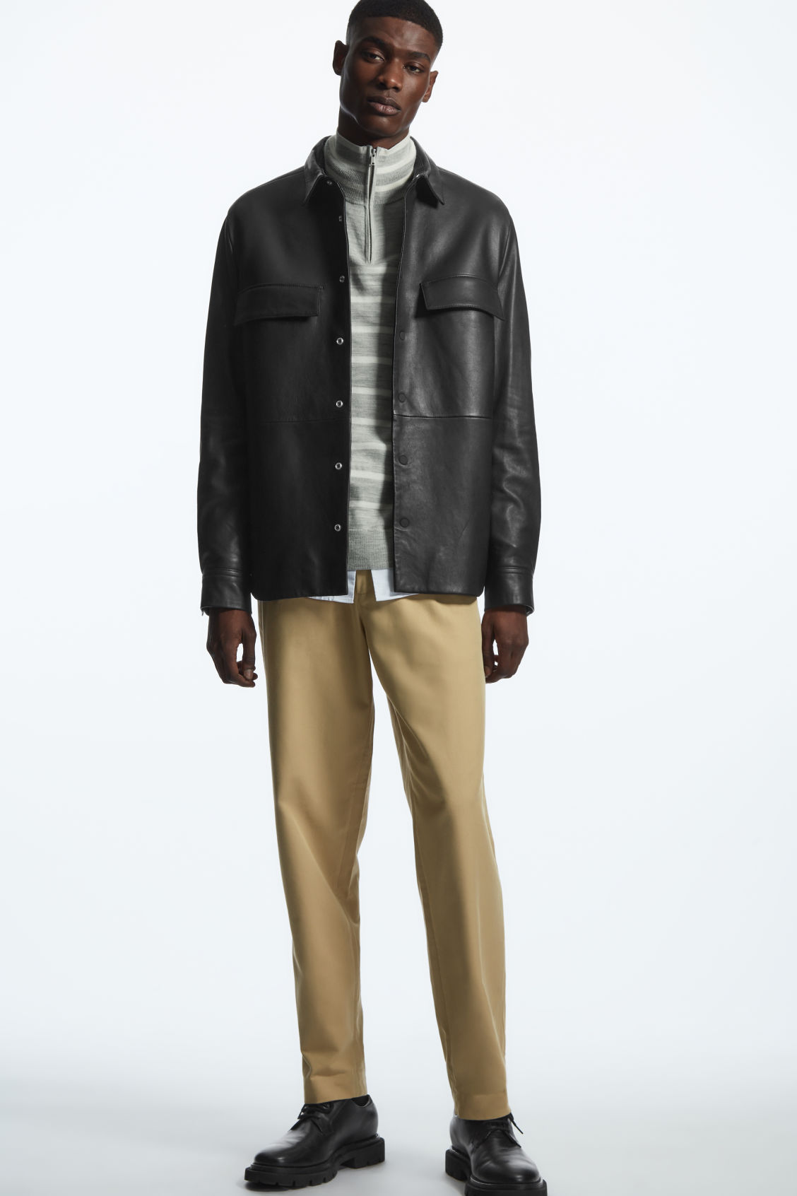 TAPERED PLEATED TWILL CHINOS