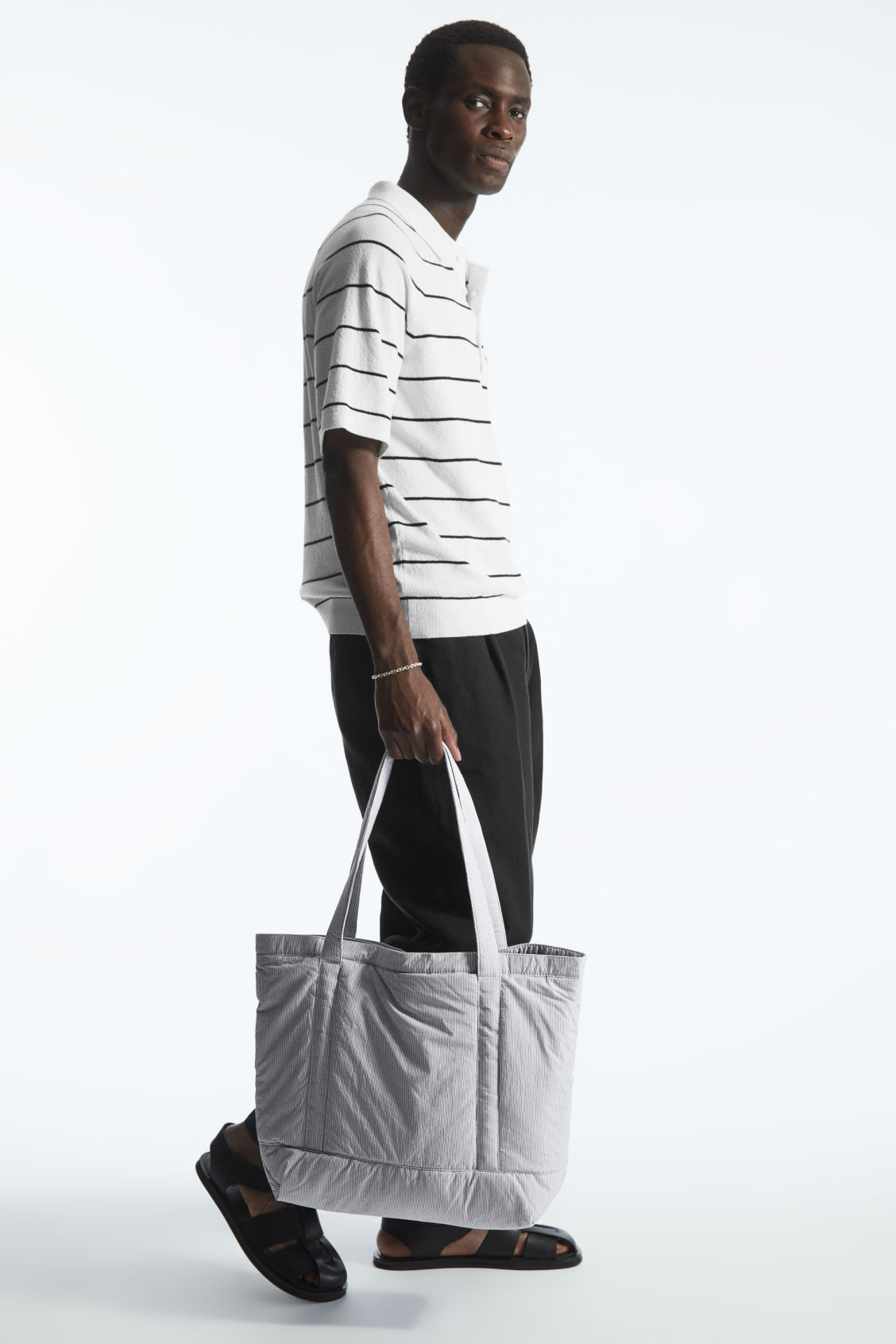 STRIPED PADDED TOTE