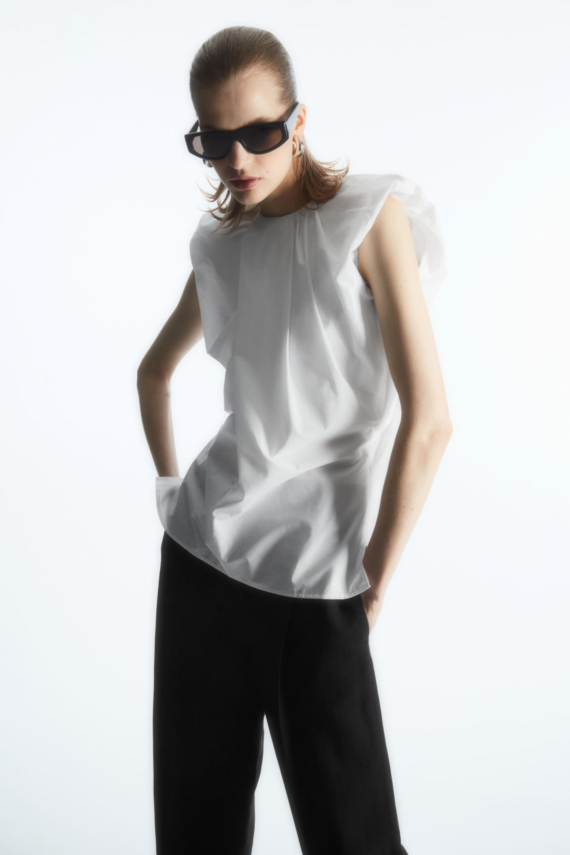 GATHERED DRAPED SLEEVELESS TOP