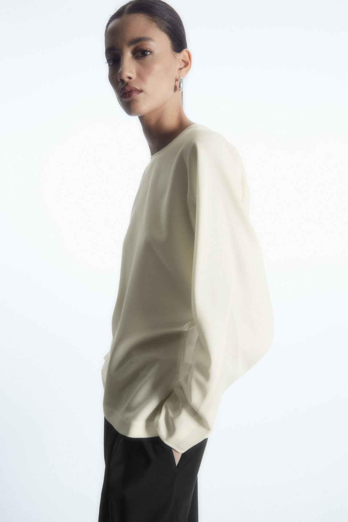 SCULPTED WOOL-BLEND TOP