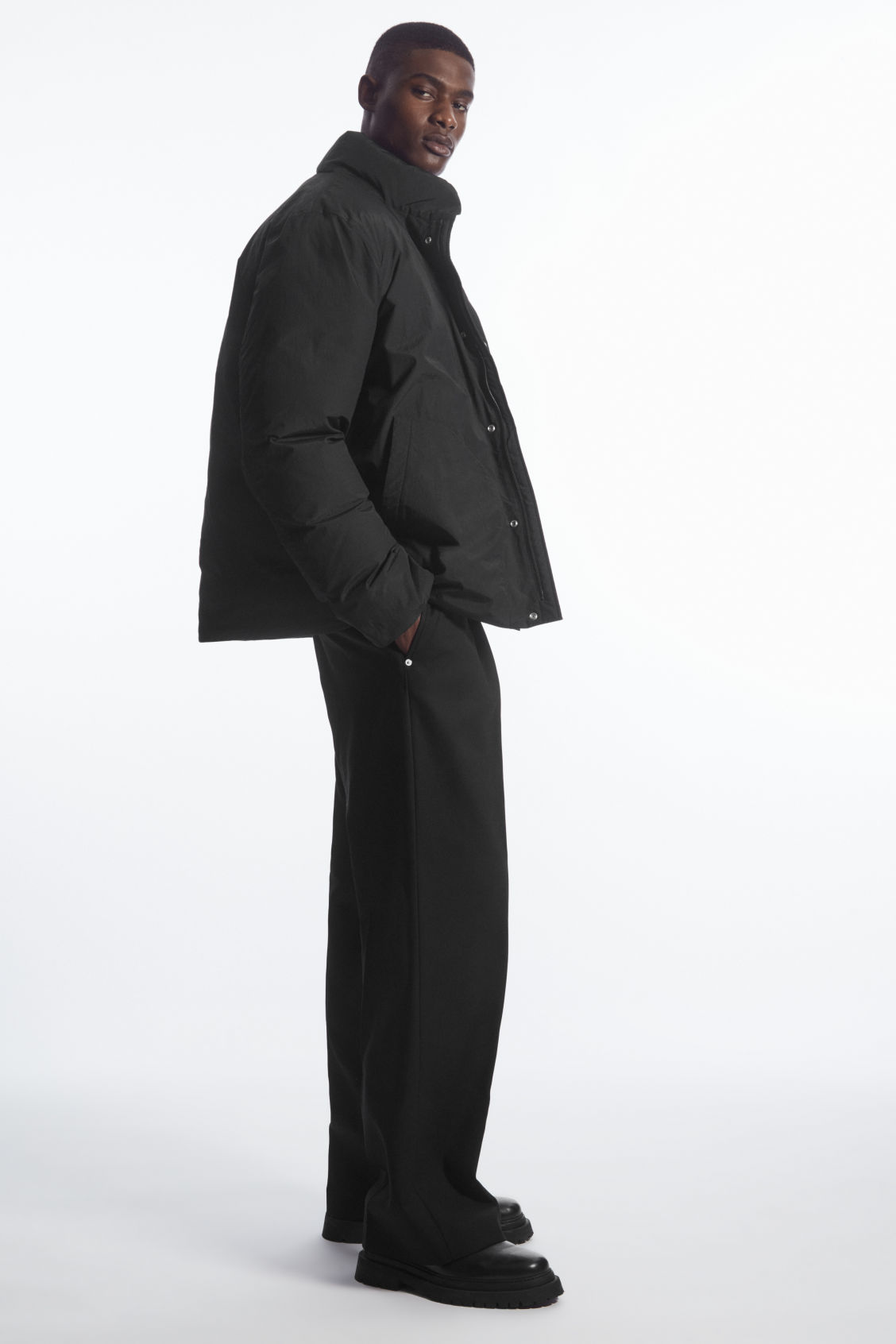 WIDE-LEG PLEATED UTILITY TROUSERS