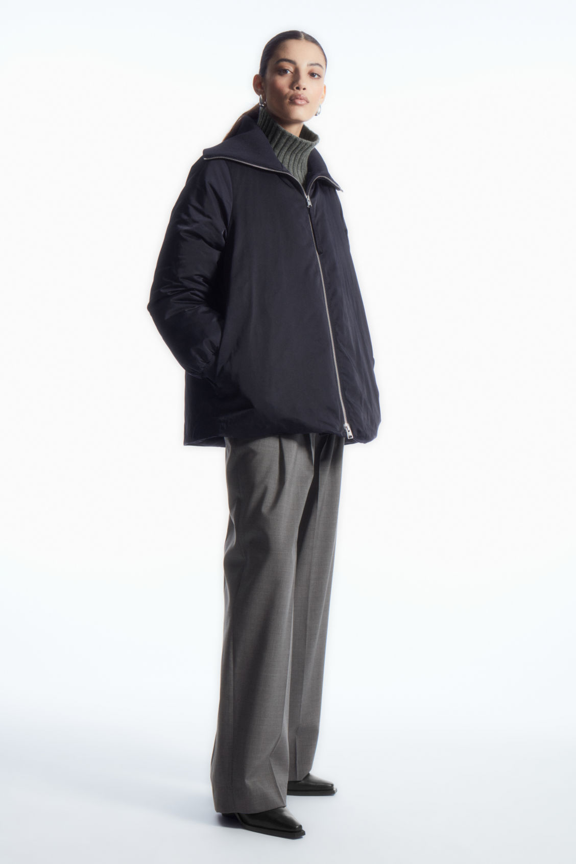 RIBBED-COLLAR PUFFER JACKET