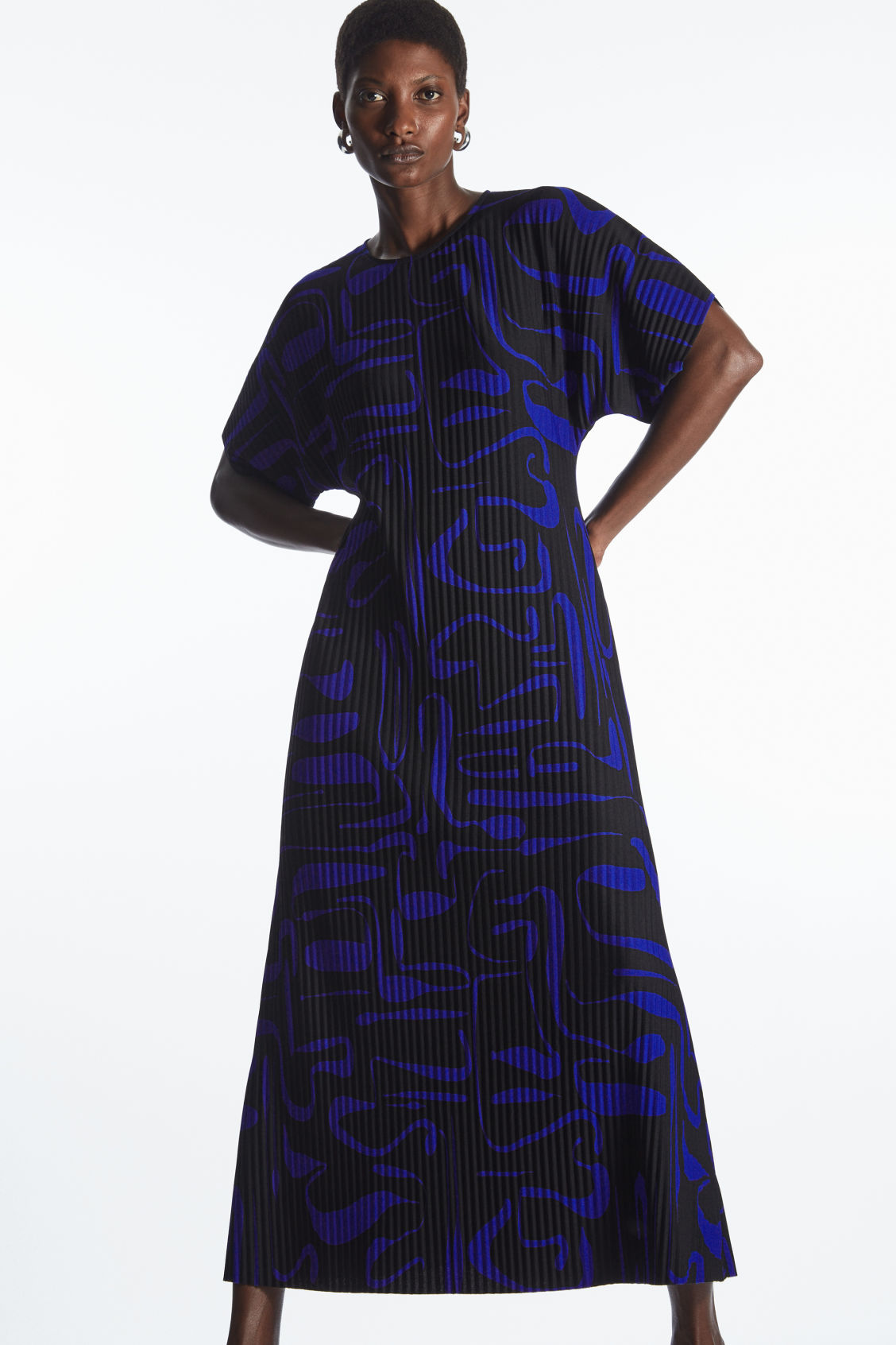 PLEATED MIDI T-SHIRT DRESS