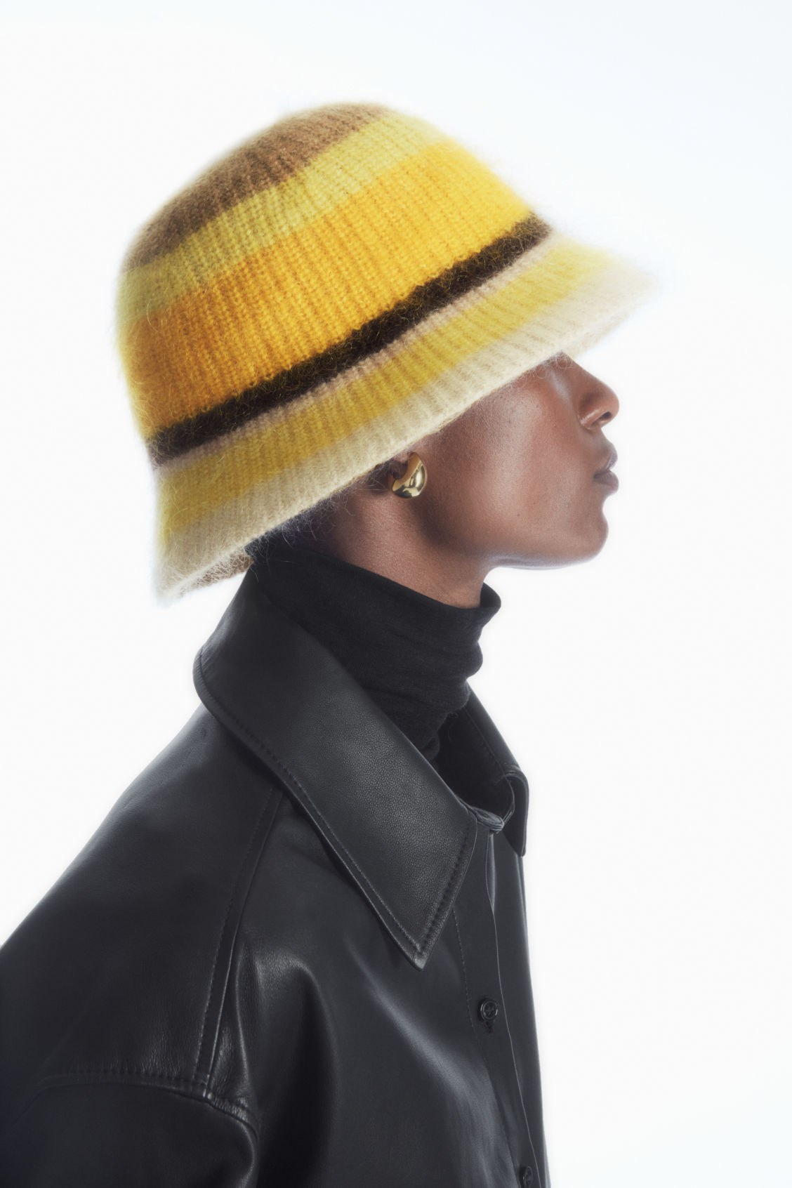 STRIPED MOHAIR BUCKET HAT