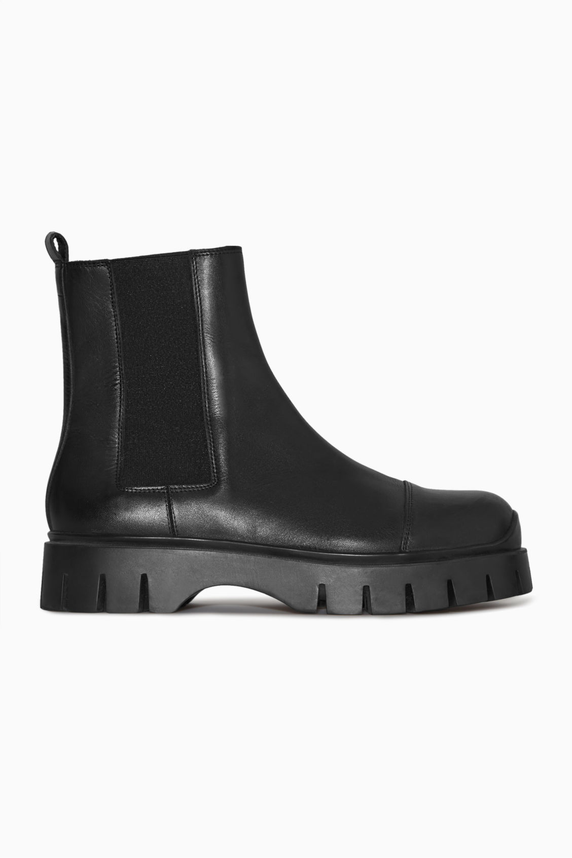 CHUNKY LEATHER CHELSEA BOOTS