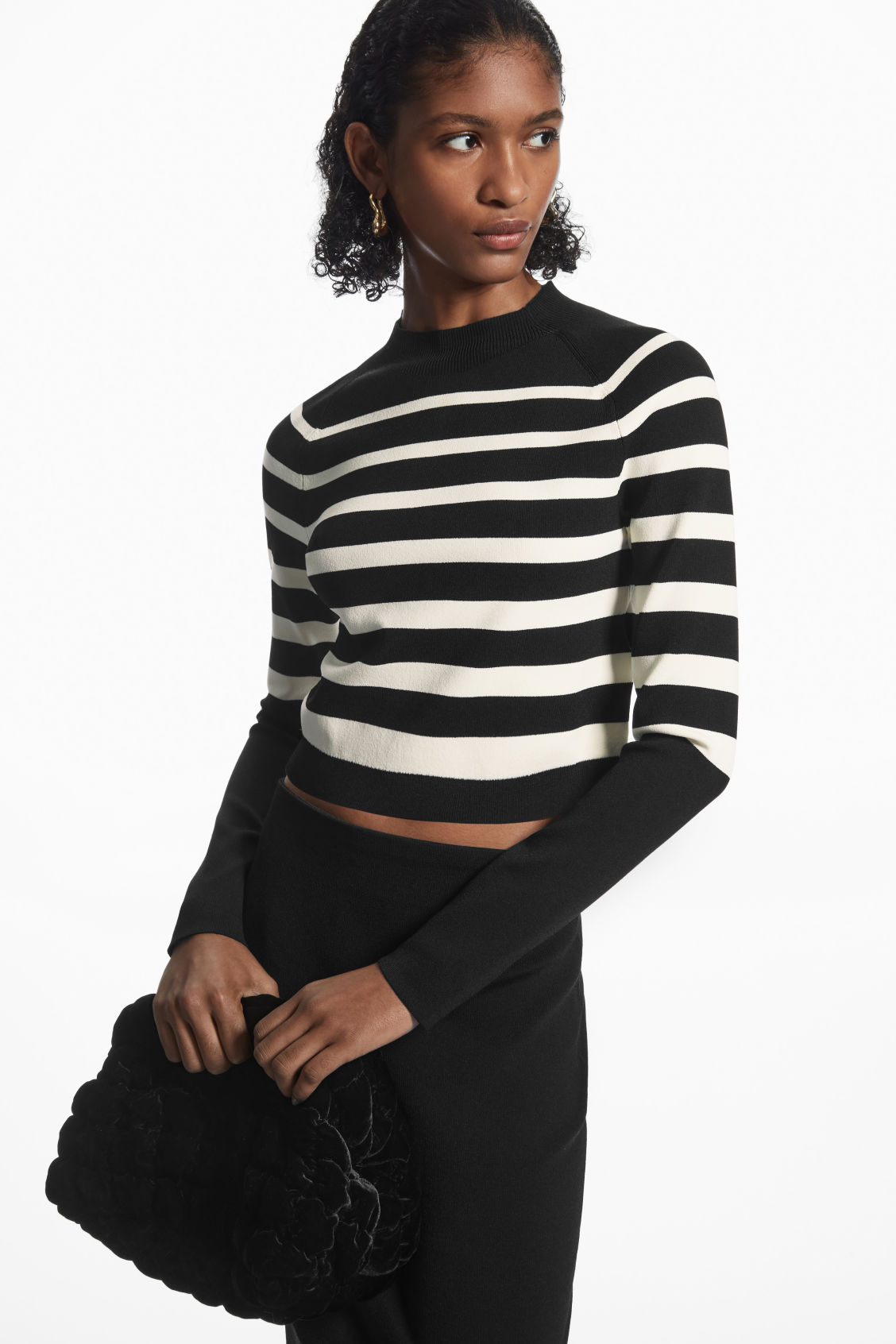 CROPPED KNITTED MOCK-NECK TOP